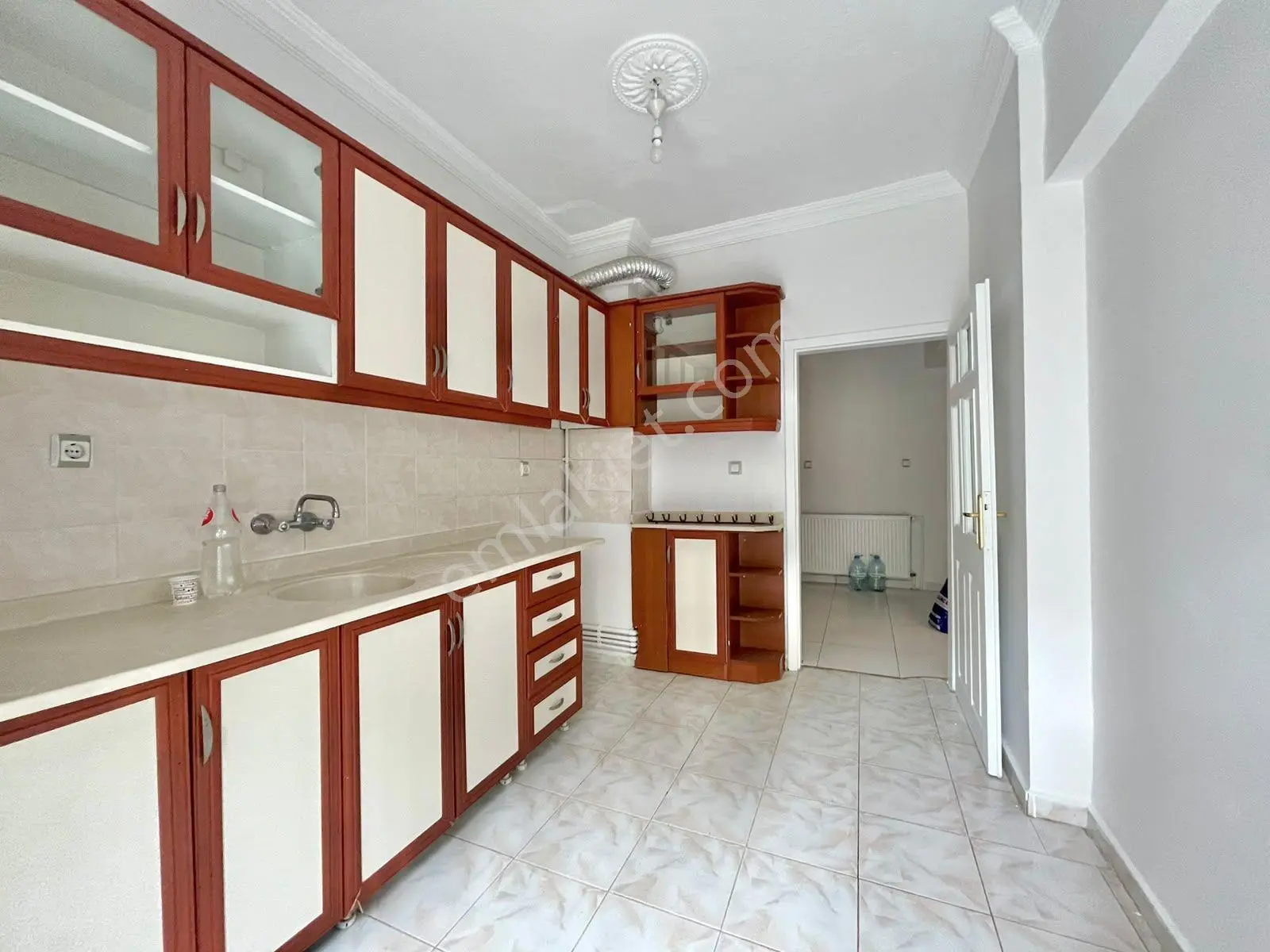 ***nasip'ten Satıllık 3+1 Site İçersinde Uygun Fiyatlı Daire*** — fotoğraf 2