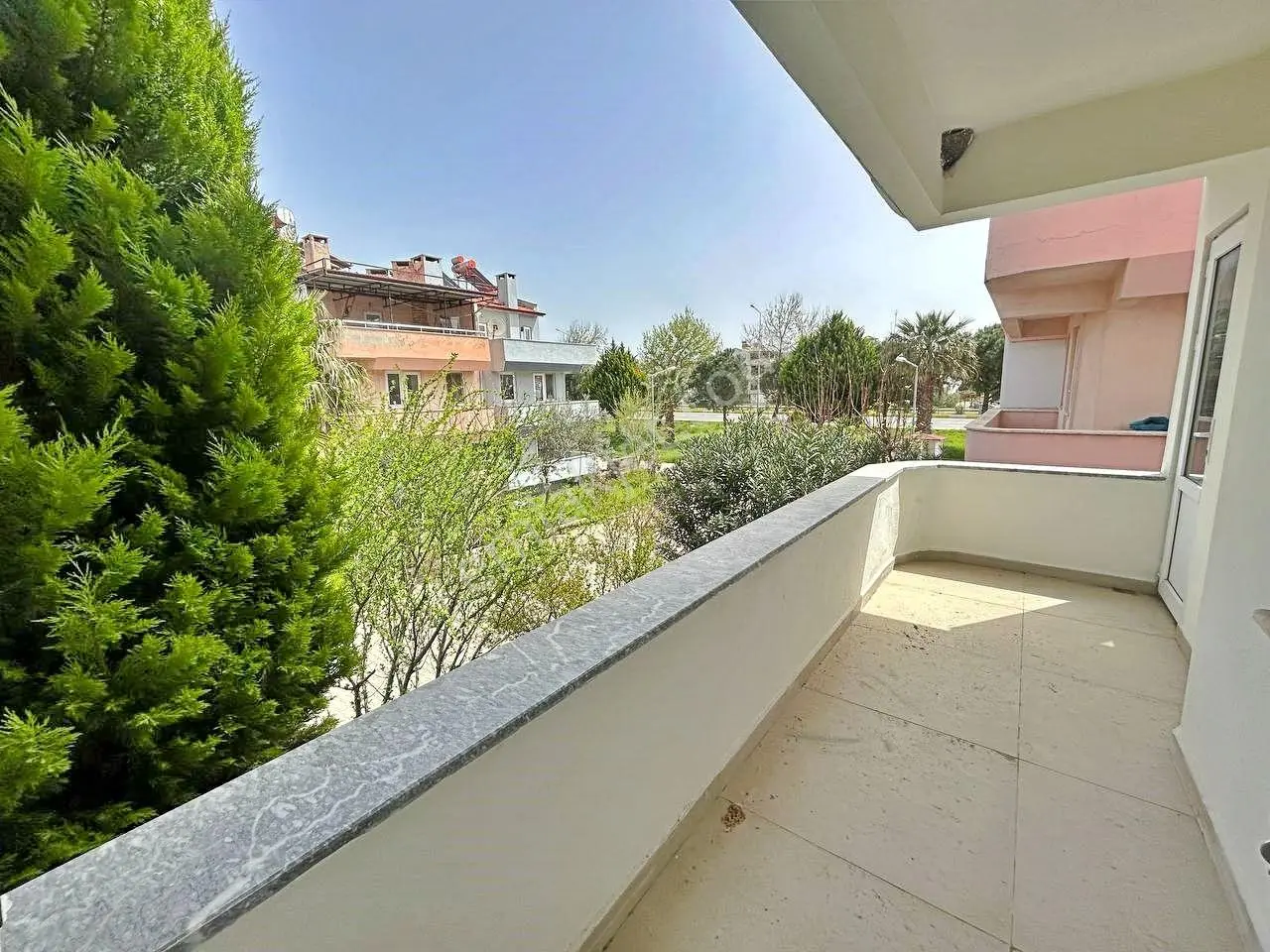 Uytundan Akçay'da Denize 400 Metre 3+1 Bahçeli Satılık Villa — fotoğraf 35