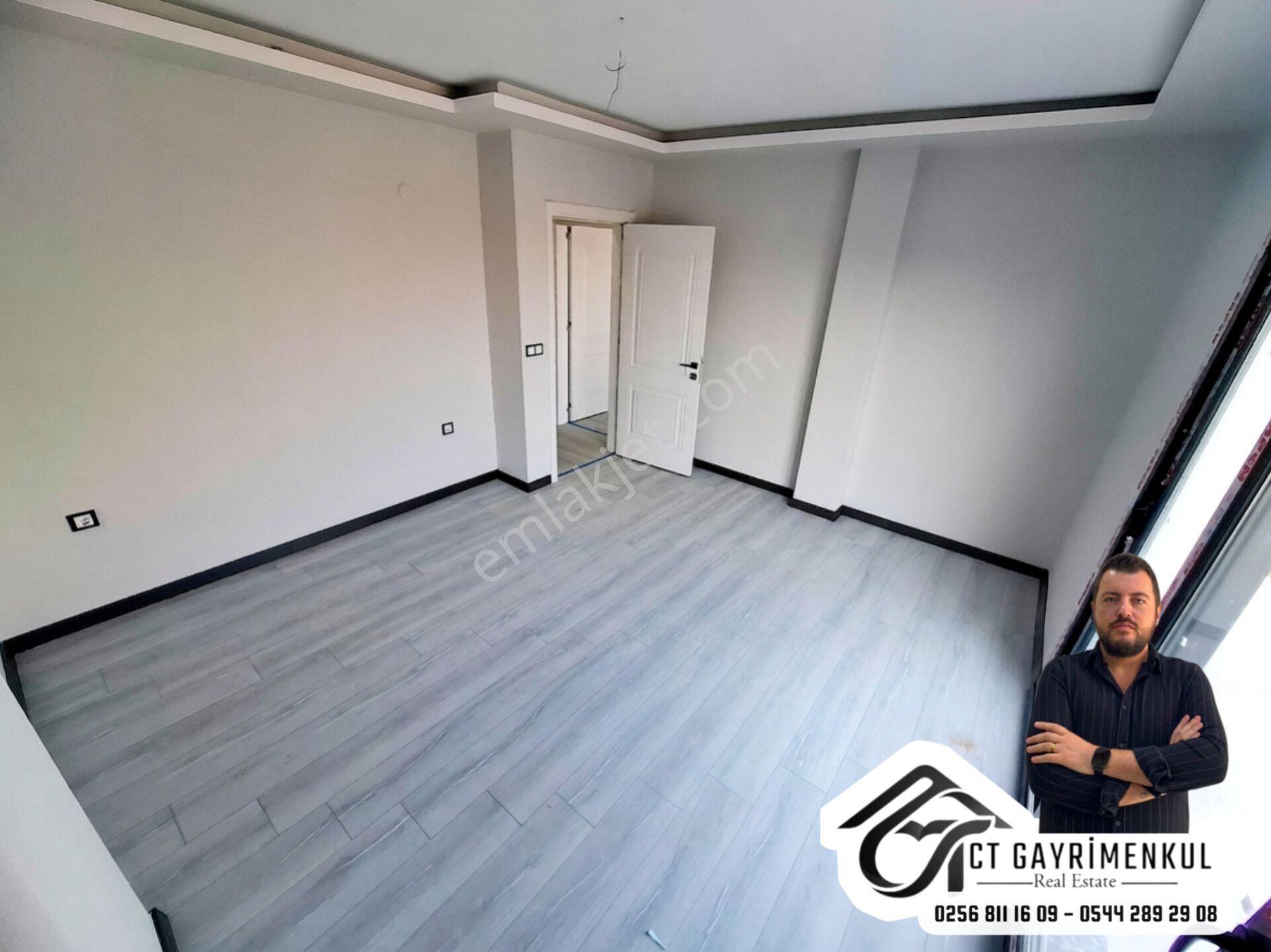 Didim'de Satılık 2+1 Ayrı Mutfak Bahçeli Deniz Manzaralı Ön Cephe Sıfır Daire ! — fotoğraf 4