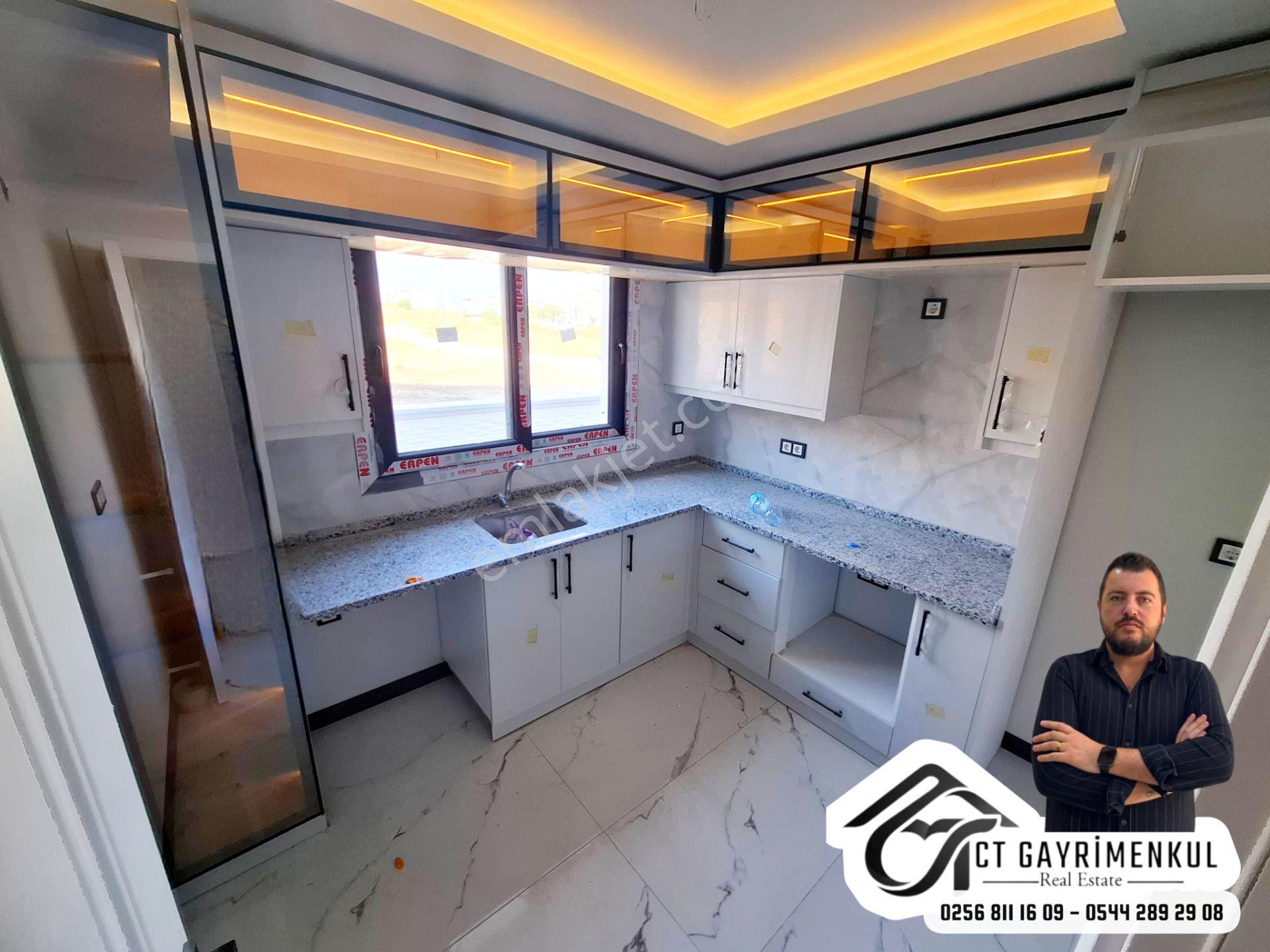 Didim'de Satılık 2+1 Ayrı Mutfak Bahçeli Deniz Manzaralı Ön Cephe Sıfır Daire ! — fotoğraf 9
