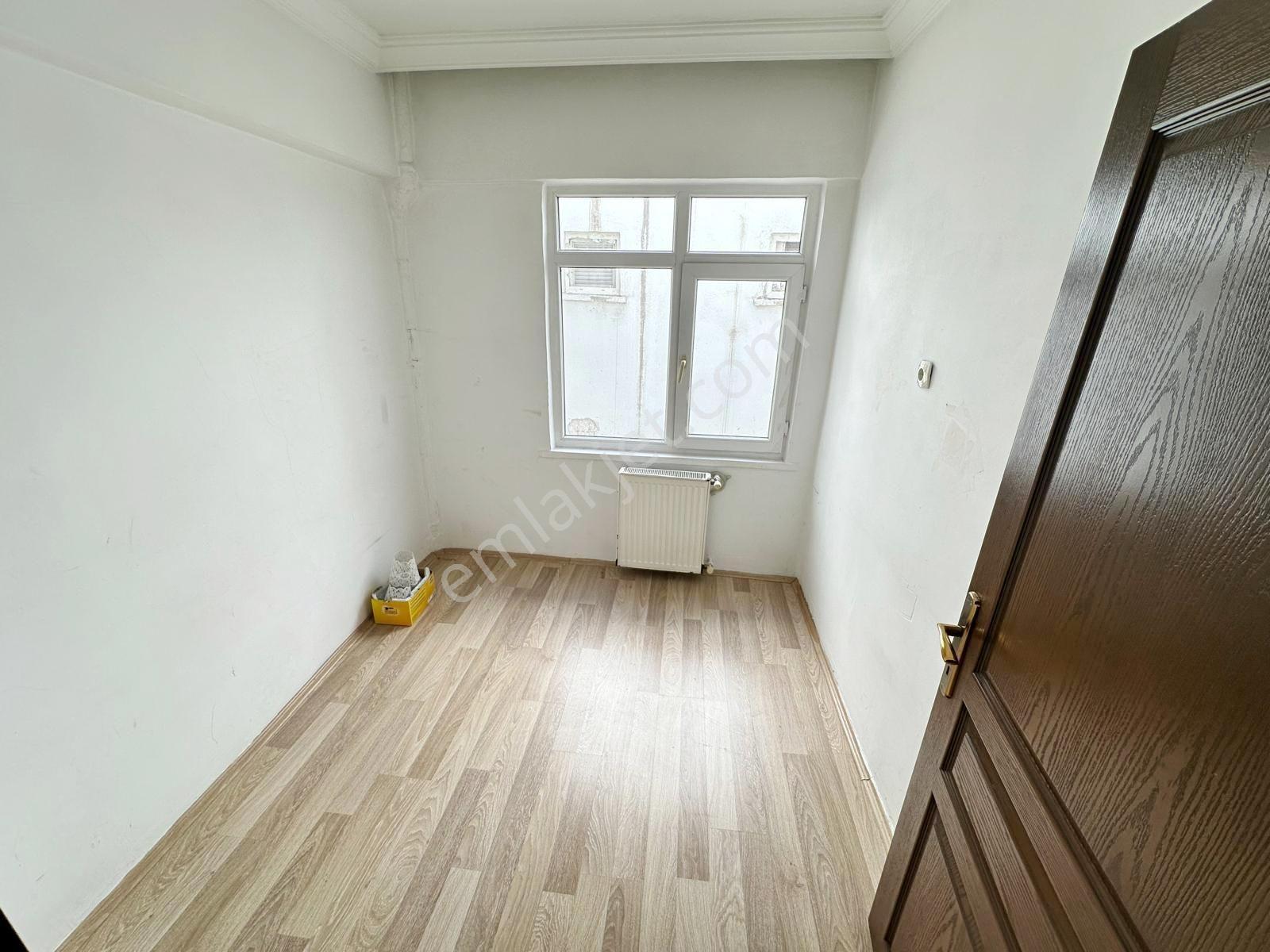 Uzman Emlak'dan Emrah Mh.aşağıeğlence Göbek Yakını Üst Kat 3+1 Daire — fotoğraf 9