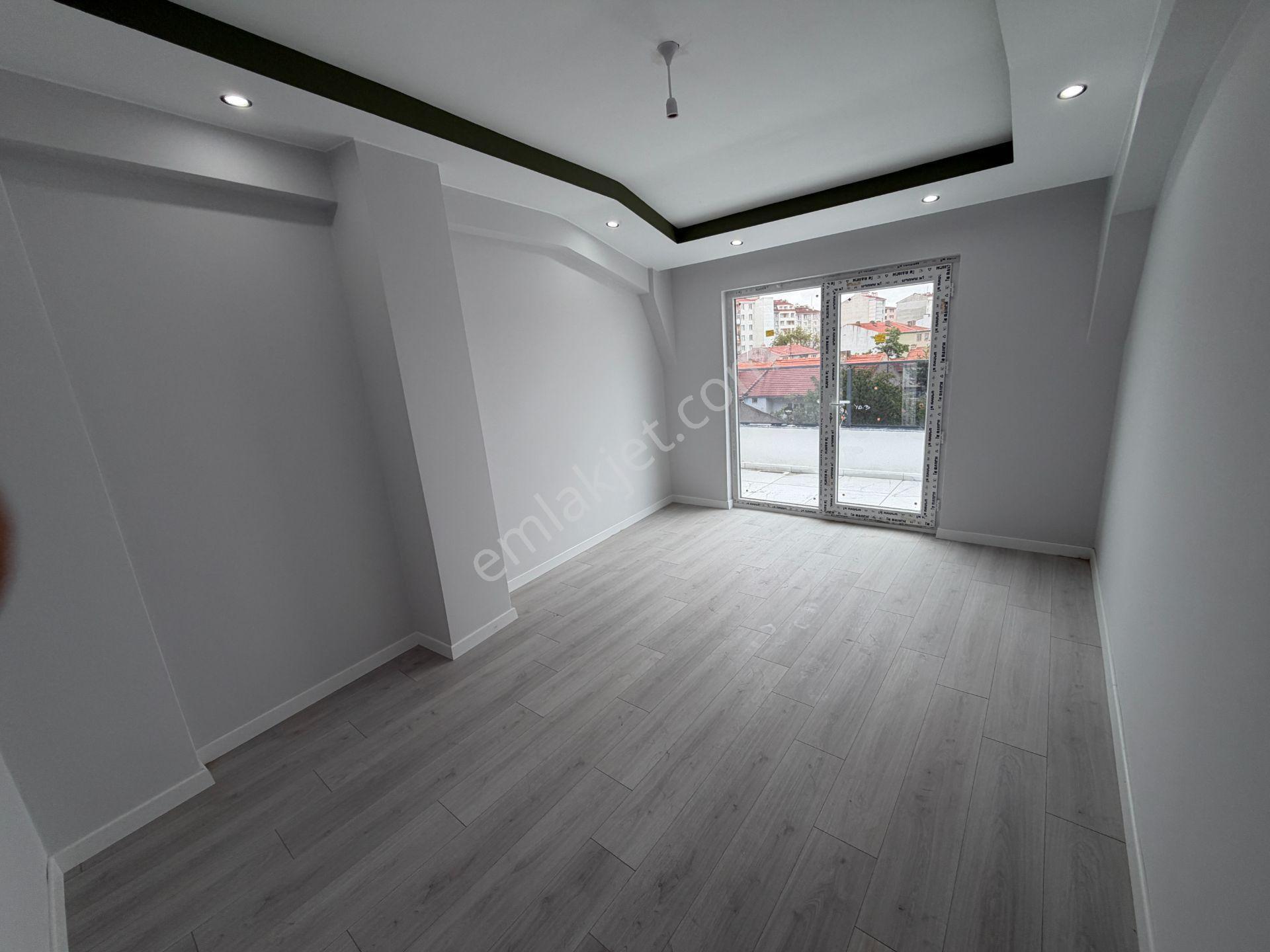 Estorıa'dan Gürlife Yakını Kullanışlı Dubleks 3+1 Daire — fotoğraf 8