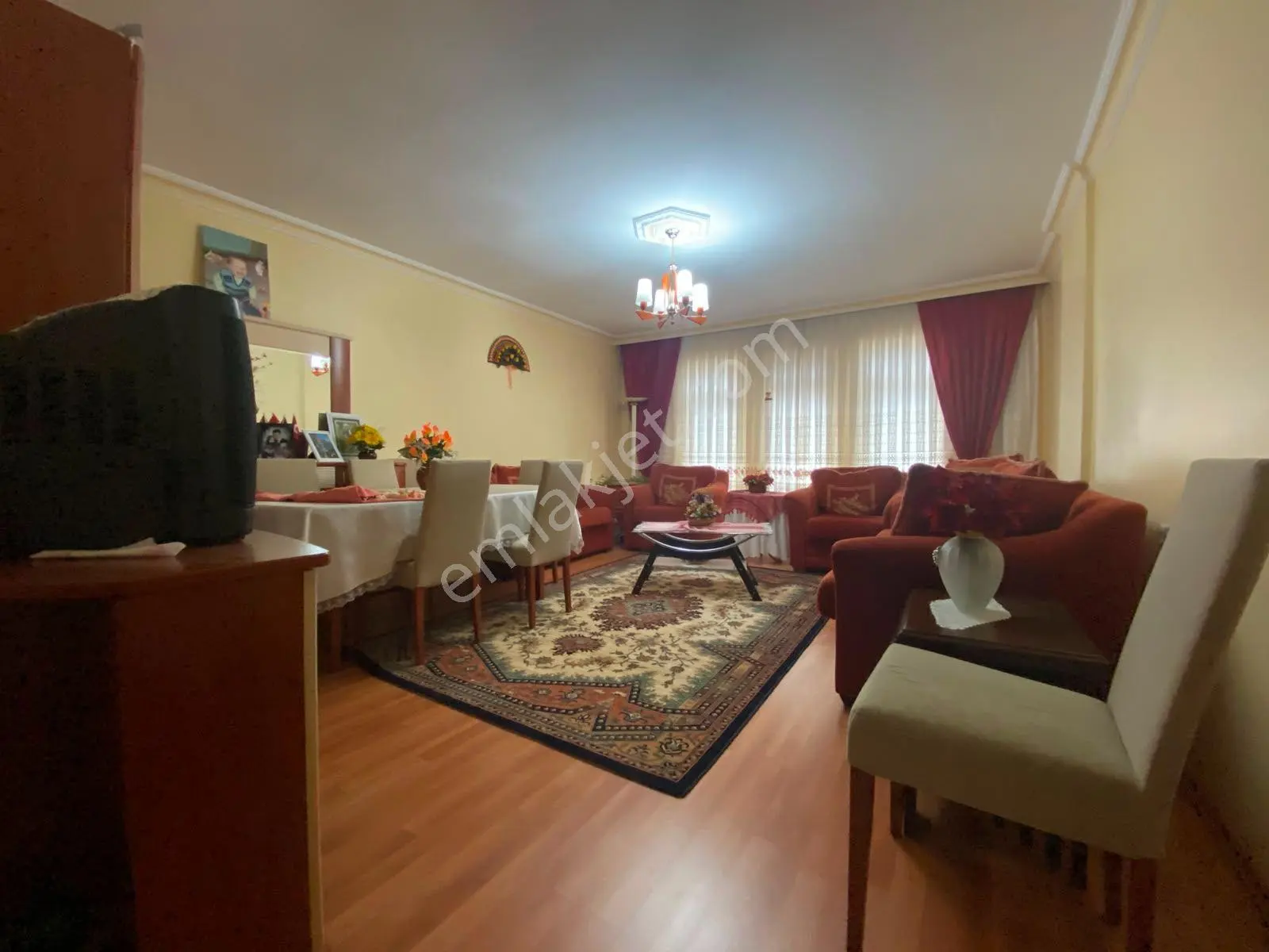 Nasip'Ten Satıllık 3+1 Uygun Fiyatlı Kaçırılmıyacak Katta Daire*