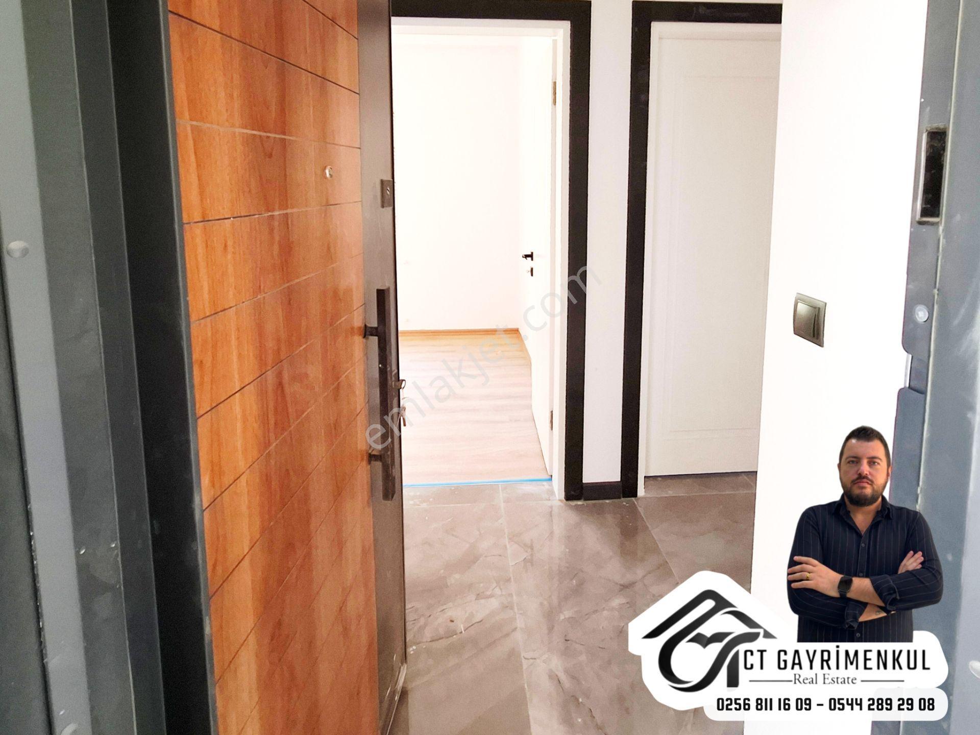 Didim'de Satılık 2+1 Orta Kat Çarşıya Yakın Ön Cephe Sıfır Daire — fotoğraf 2