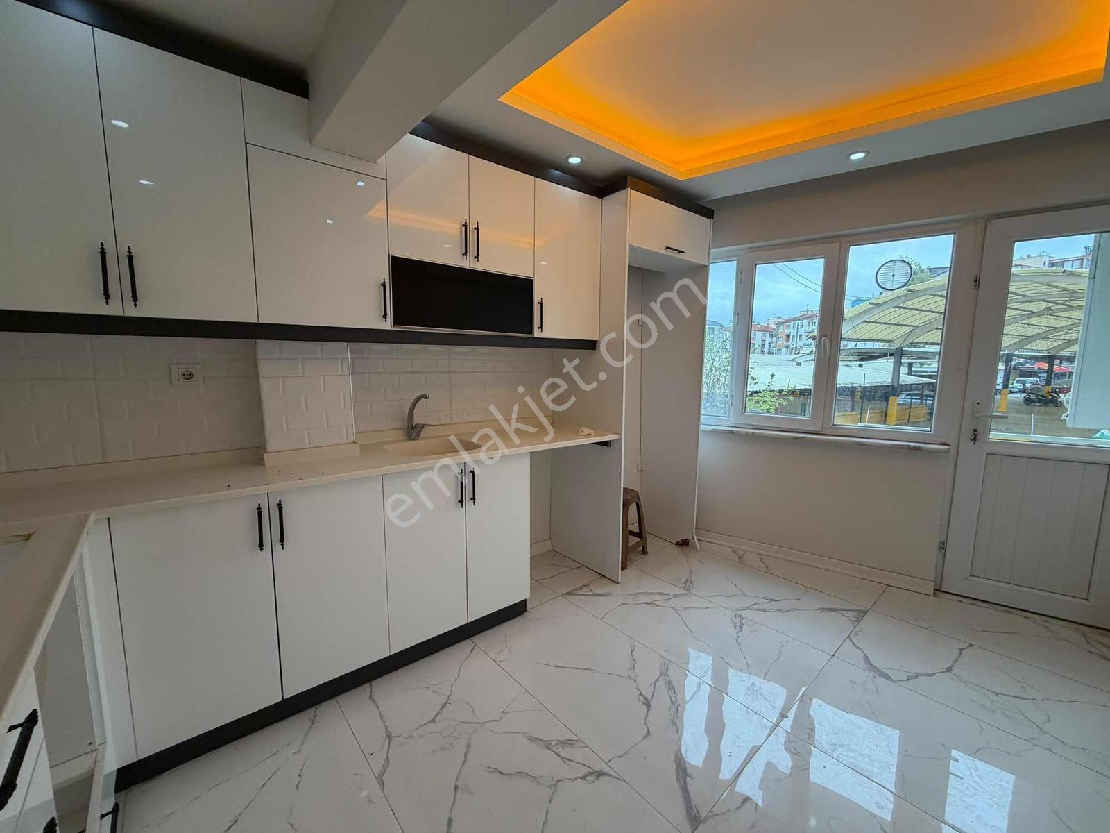 Manisa Topçuasım Mah. 2+1 Önü Açık Tadilatlı Arakat Daire — fotoğraf 14