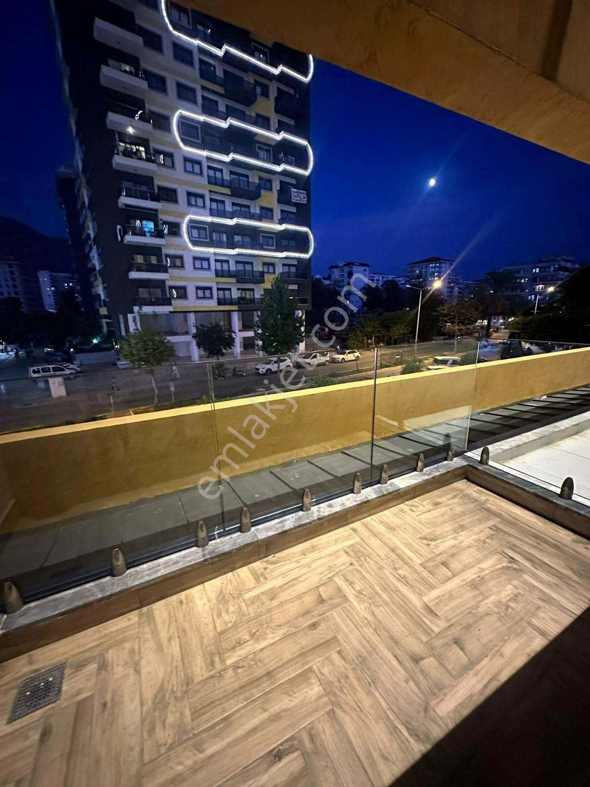 Alanya Mahmutlarda Denize Sıfır Full Eşyalı 2+1 Satılık Daire — fotoğraf 11