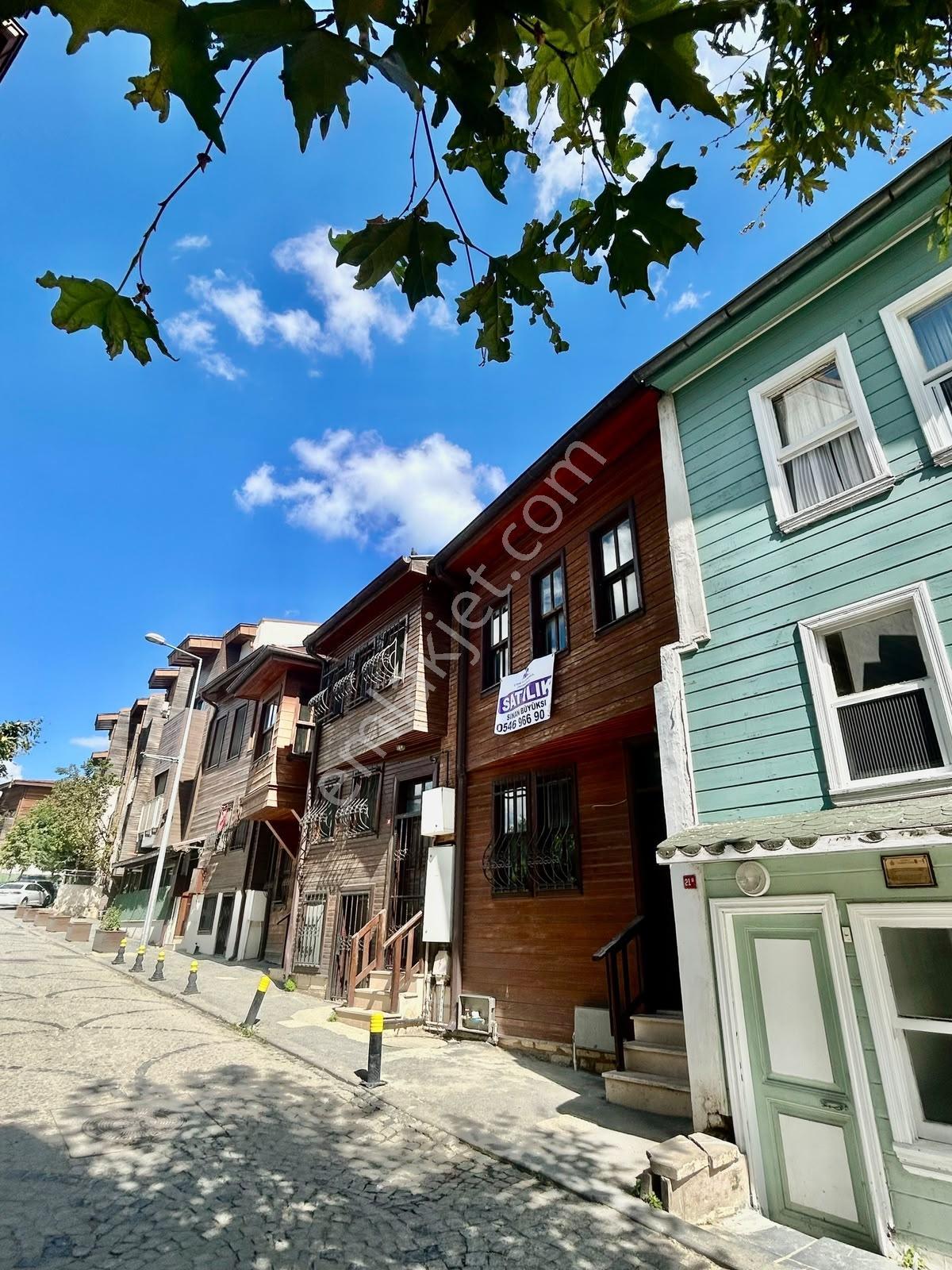 Karagümrük Sulukule'De Masrafsız 2 Katlı Müstakil Ev