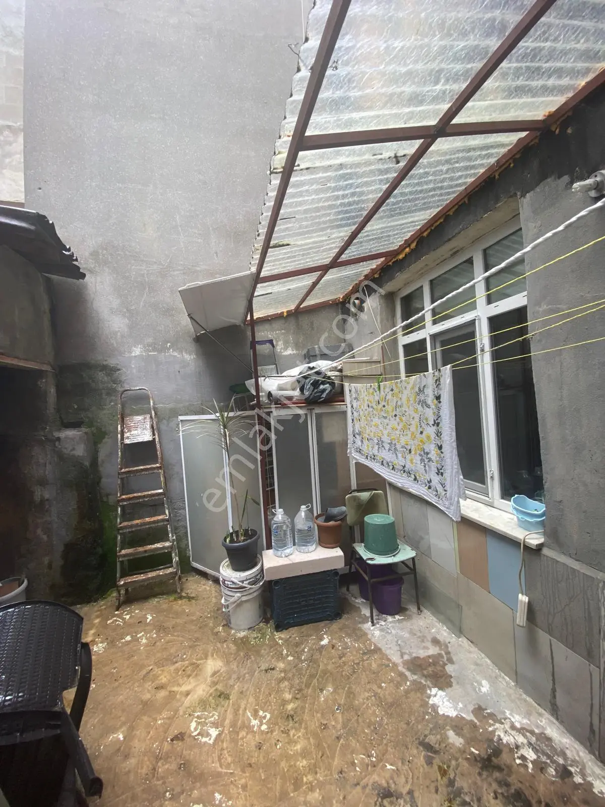 Beyoğlunda Kızılay Meydanına 1dakika Mesafede Kasımpaşa Küçük Piyale Mahalesinde Satılık Bina — fotoğraf 13
