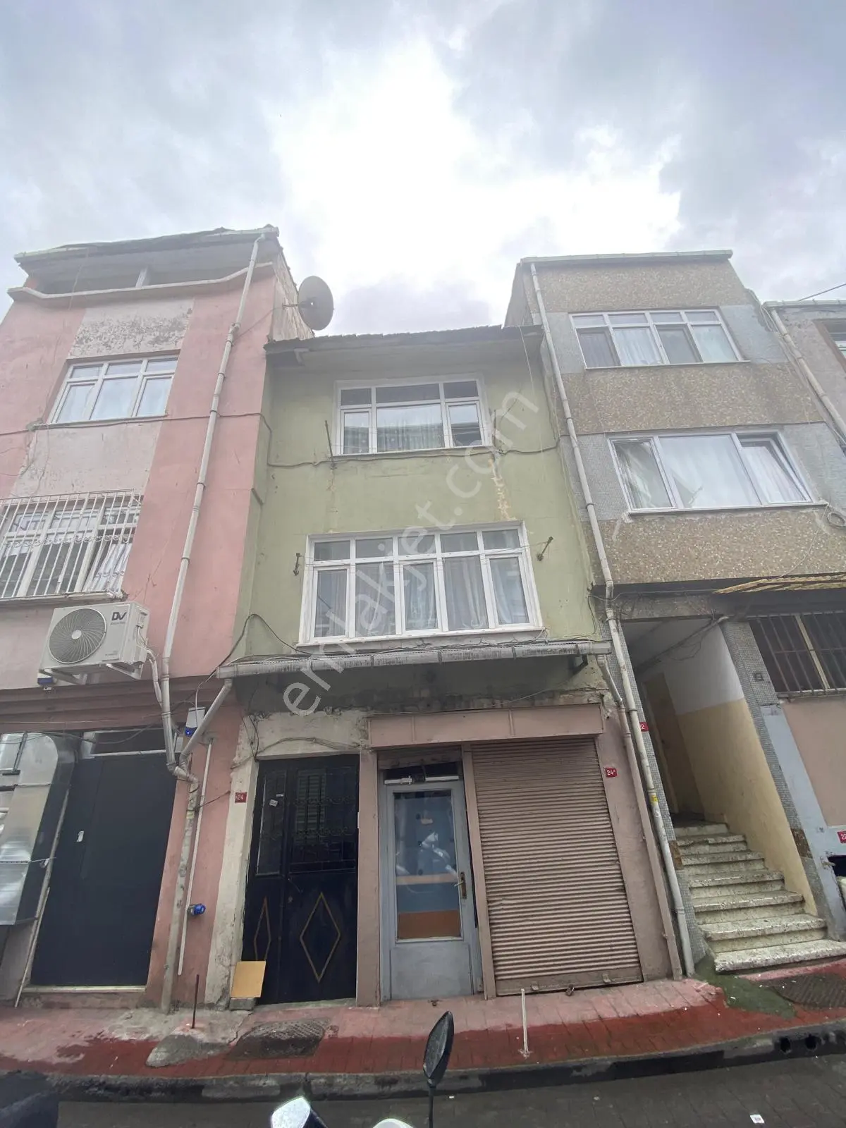 Beyoğlunda Kızılay Meydanına 1dakika Mesafede Kasımpaşa Küçük Piyale Mahalesinde Satılık Bina — fotoğraf 14