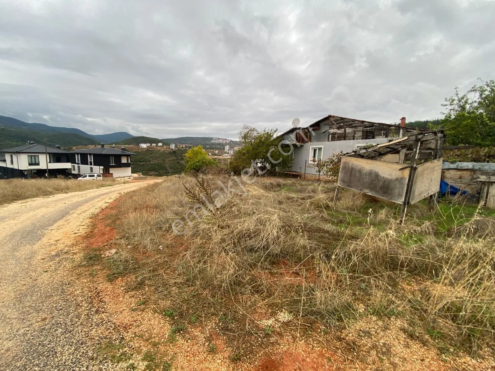 Bilecik Ertuğrulgazi'de Satılık 327 M² Doğa Manzaralı Arsa — fotoğraf 7