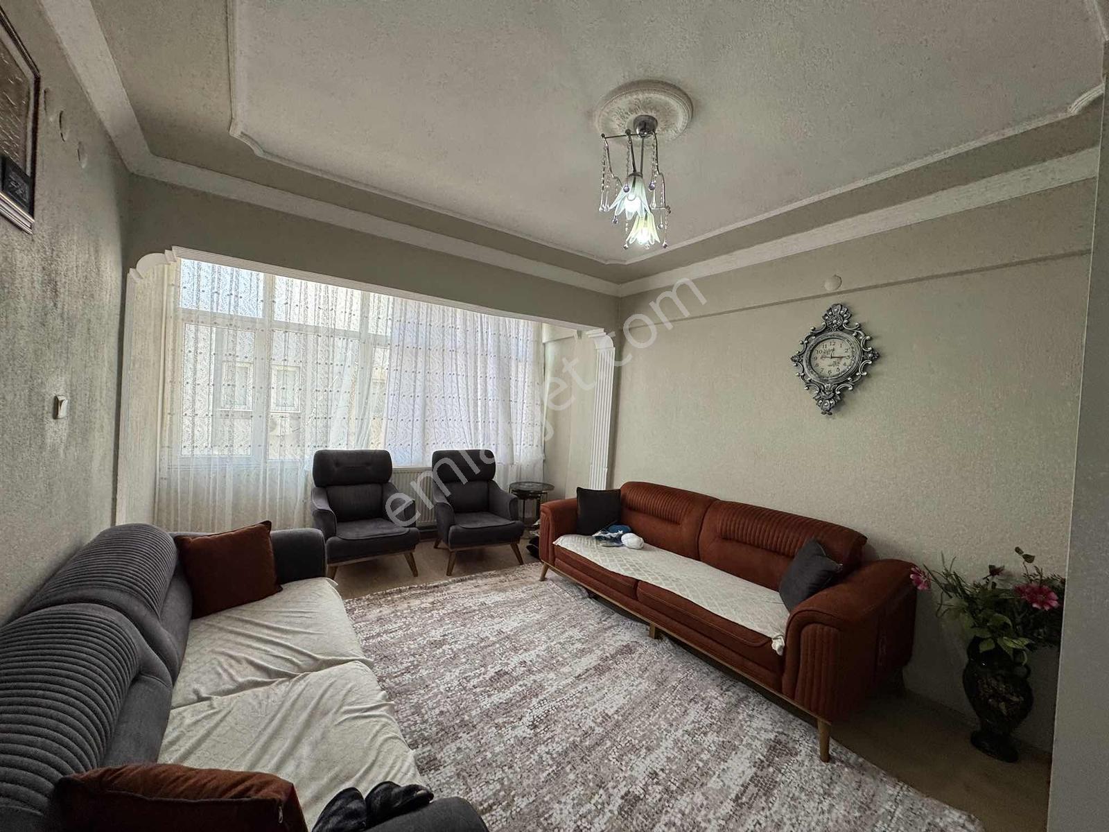 Buca Göksu Mah. 2.Kat Satılık 2+1 D.Gazlı Daire