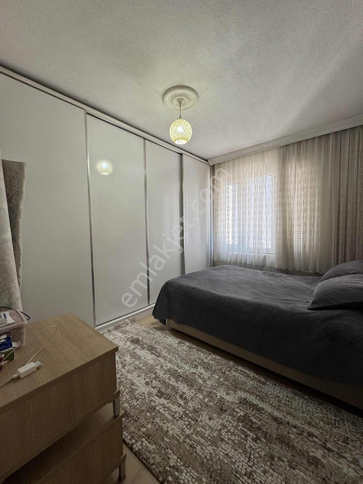 Buca Göksu Mah. 2.kat Satılık 2+1 D.gazlı Daire — fotoğraf 13