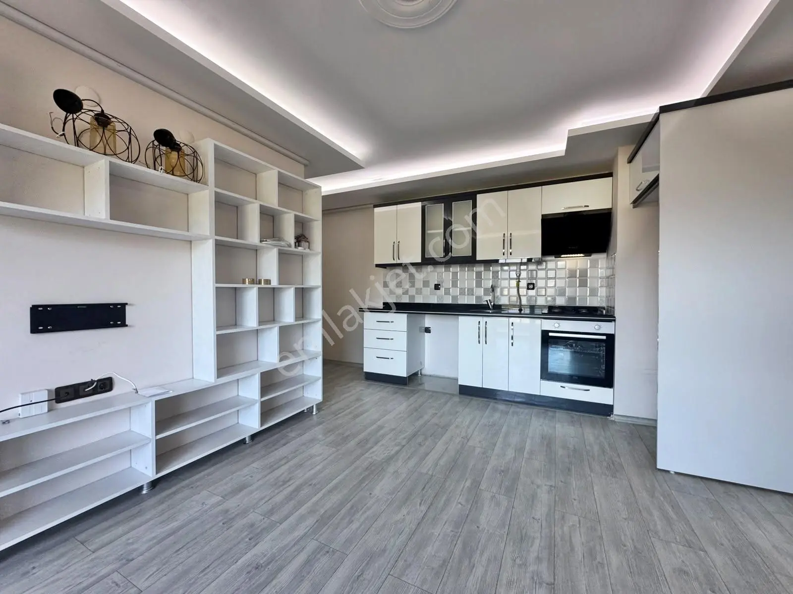 ▀güç'ten Akçayda Kazdağı Manzaralı Lüx Tasarım Kombili 1+1 Daire — fotoğraf 2