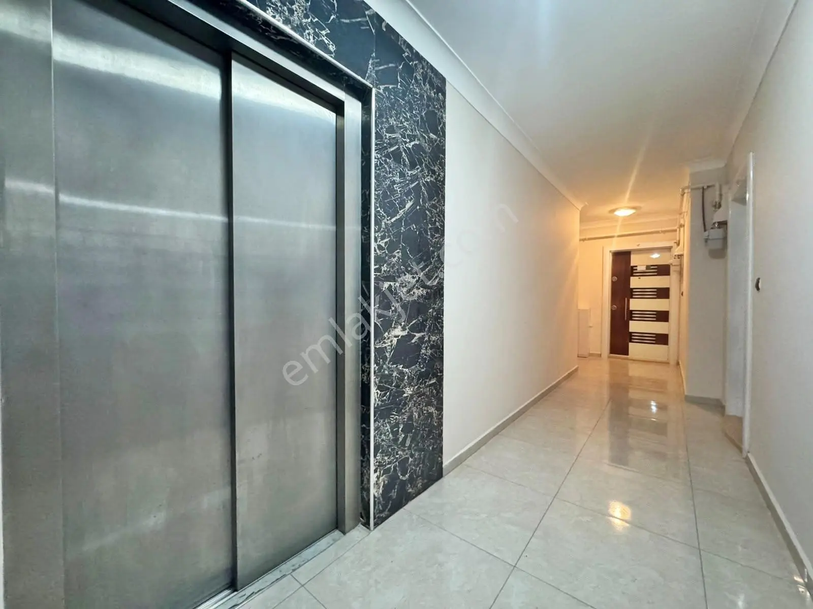 ▀güç'ten Akçayda Kazdağı Manzaralı Lüx Tasarım Kombili 1+1 Daire — fotoğraf 8