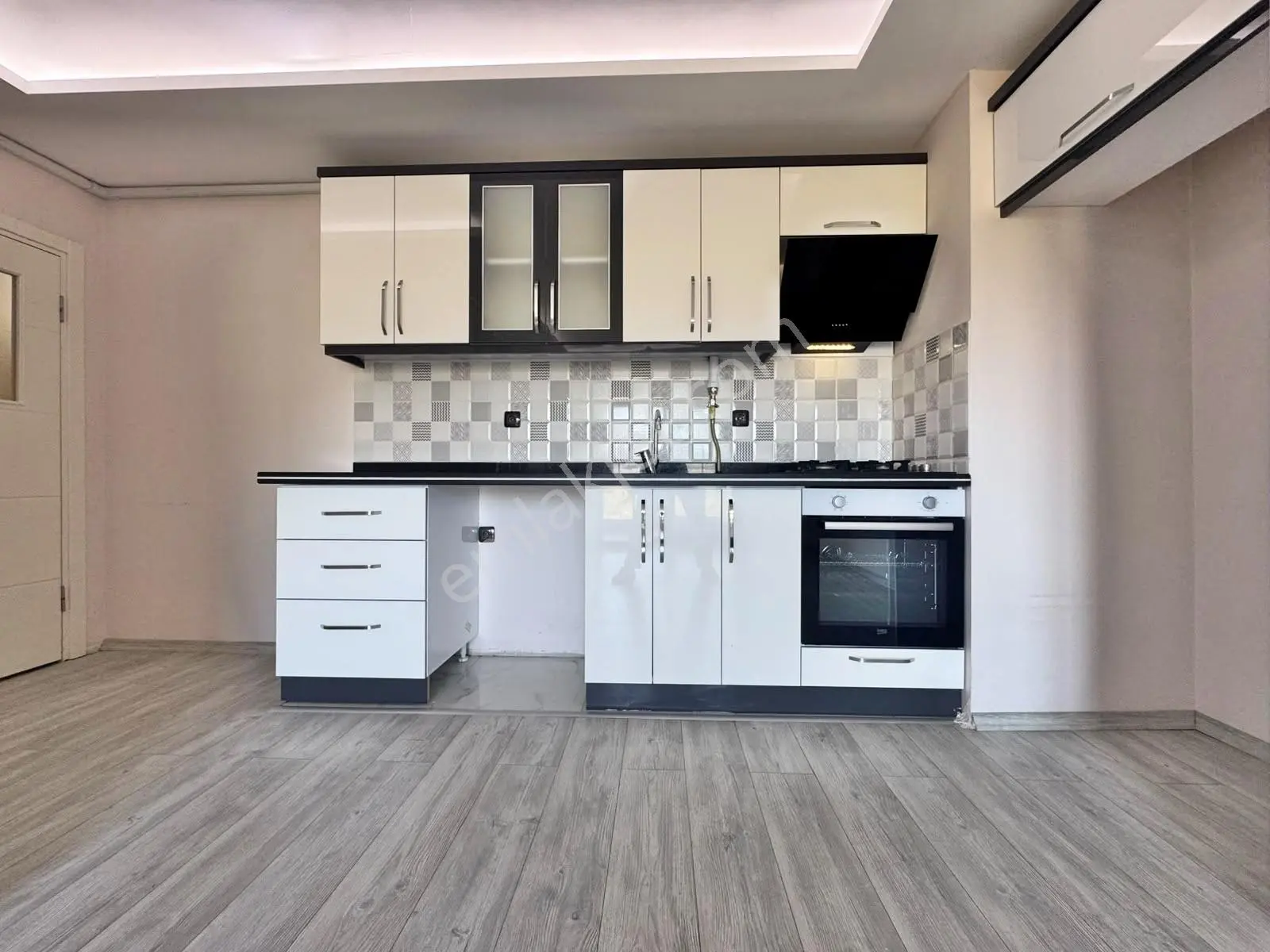 ▀güç'ten Akçayda Kazdağı Manzaralı Lüx Tasarım Kombili 1+1 Daire — fotoğraf 24