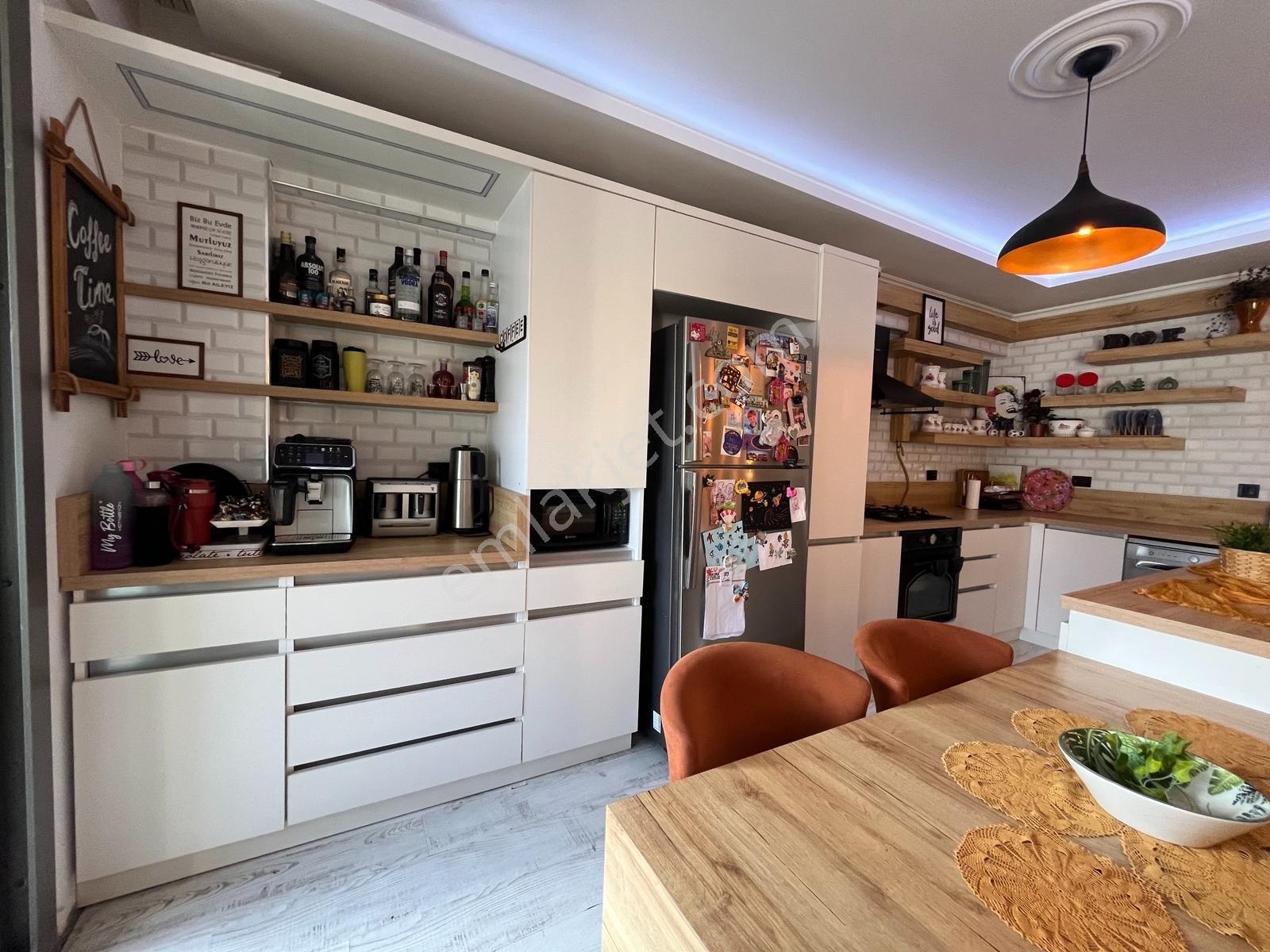 Saygınnergiz Team - Şemikler Teraslı Çatı Dubleks 4+1 Daire — fotoğraf 10