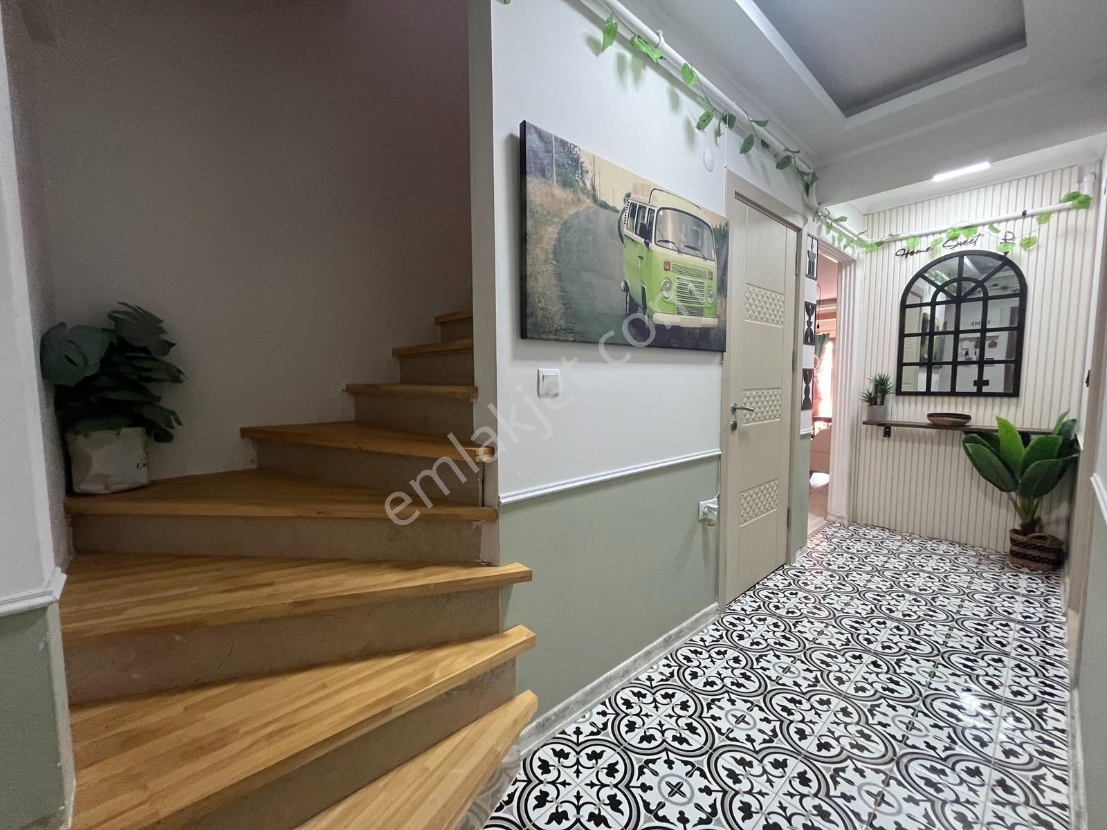 Saygınnergiz Team - Şemikler Teraslı Çatı Dubleks 4+1 Daire — fotoğraf 19