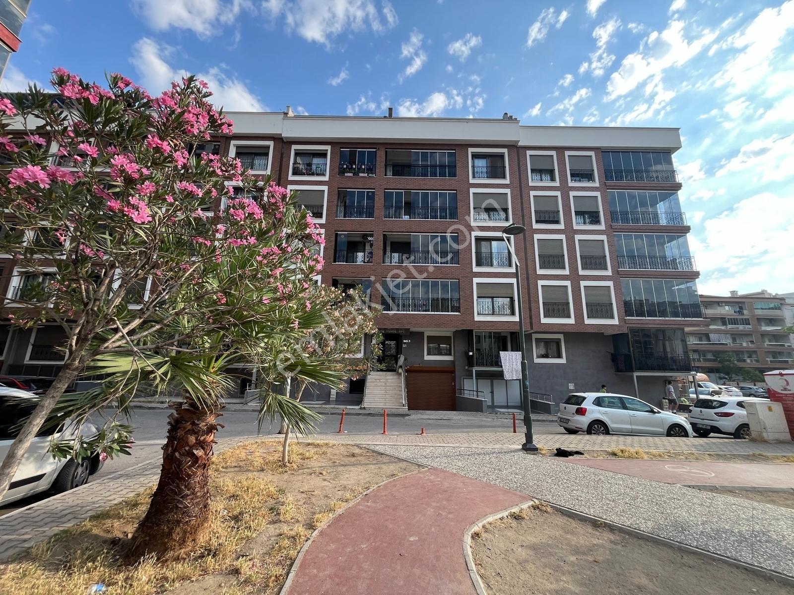 Saygınnergiz Team - Şemikler Teraslı Çatı Dubleks 4+1 Daire — fotoğraf 34