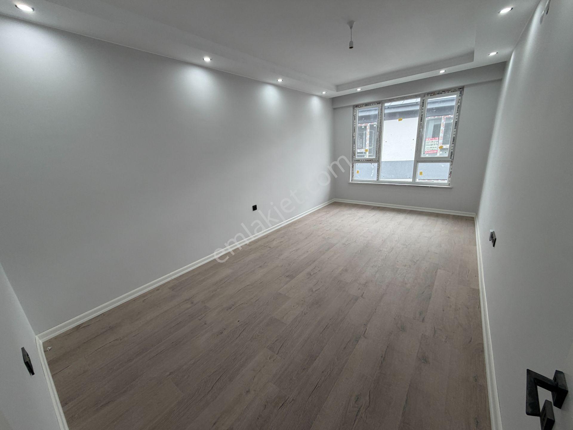 Estorıa'Dan Büyükpark Yakını Geniş Balkonlu 2+1 Daire