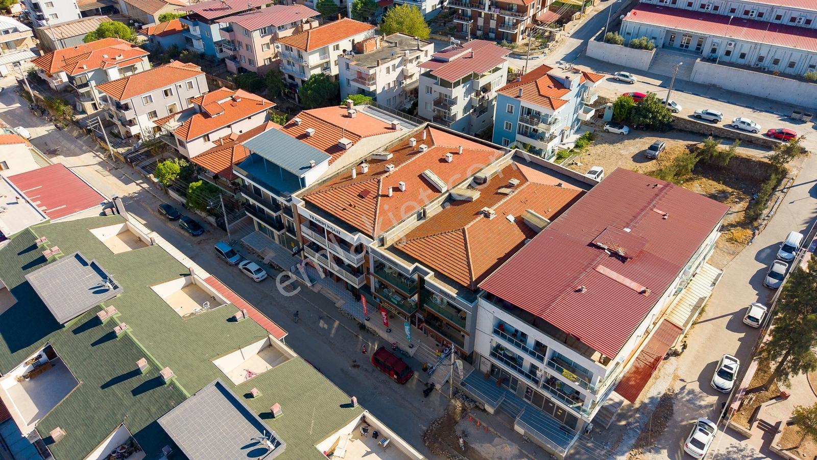 Foça Bağarası Kazım Dirik Mah. 2+1 Merkezi Konum Satılık Daire — fotoğraf 6