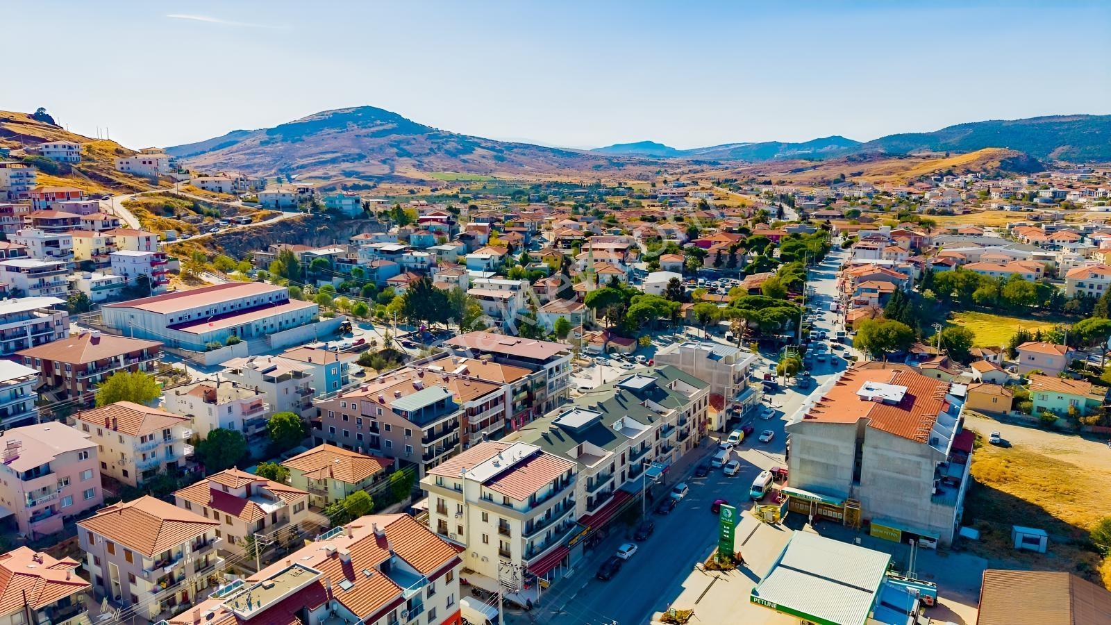 Foça Bağarası Kazım Dirik Mah. 2+1 Merkezi Konum Satılık Daire — fotoğraf 16