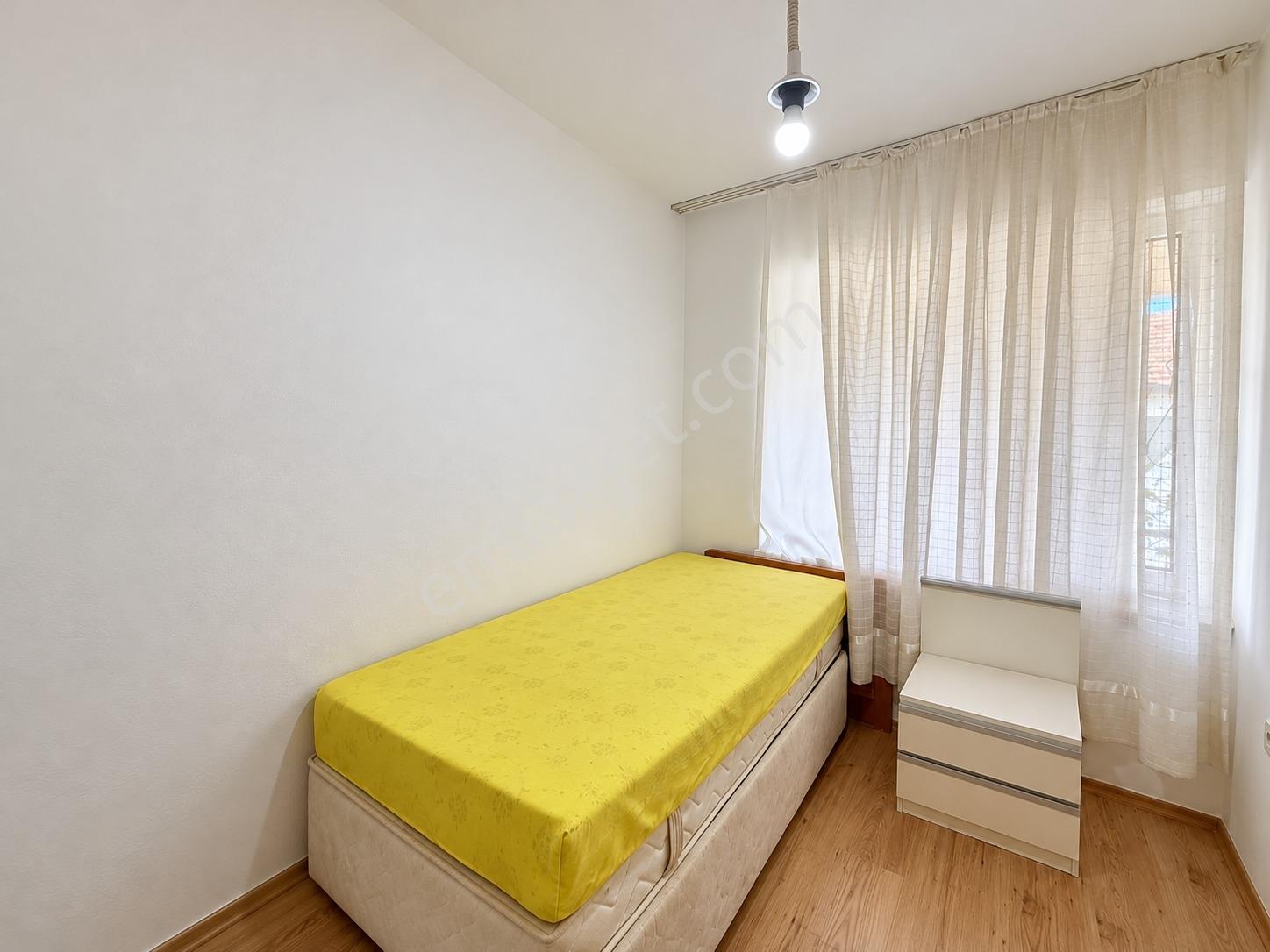 Kuşadası'nda Özel Plajlı Mistur Sitesinde Satılık Villa ! — fotoğraf 19