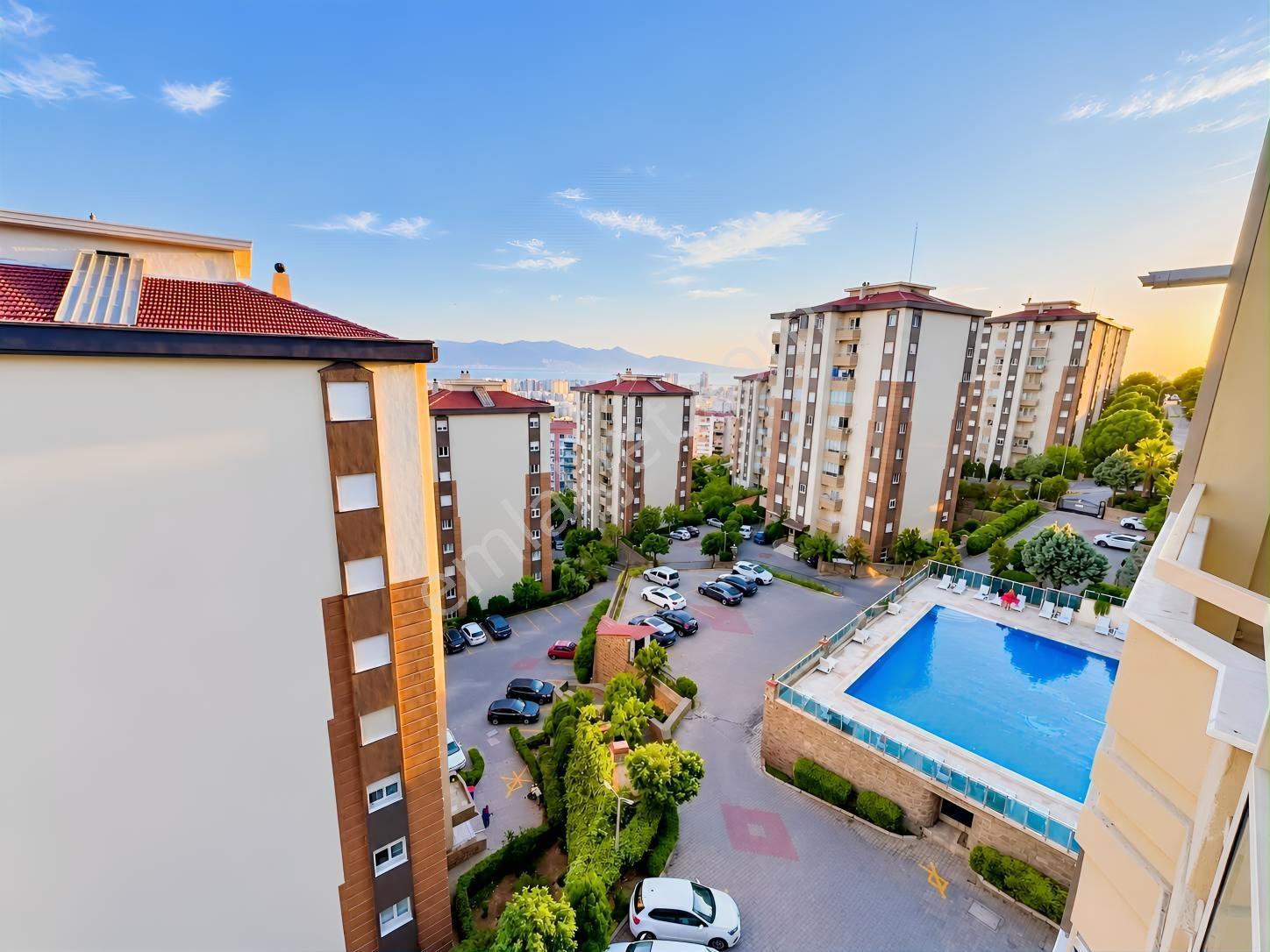 Saygınnergiz Team - Körfezköy Sitesi Deniz Manzaralı 3+1 Daire — fotoğraf 11