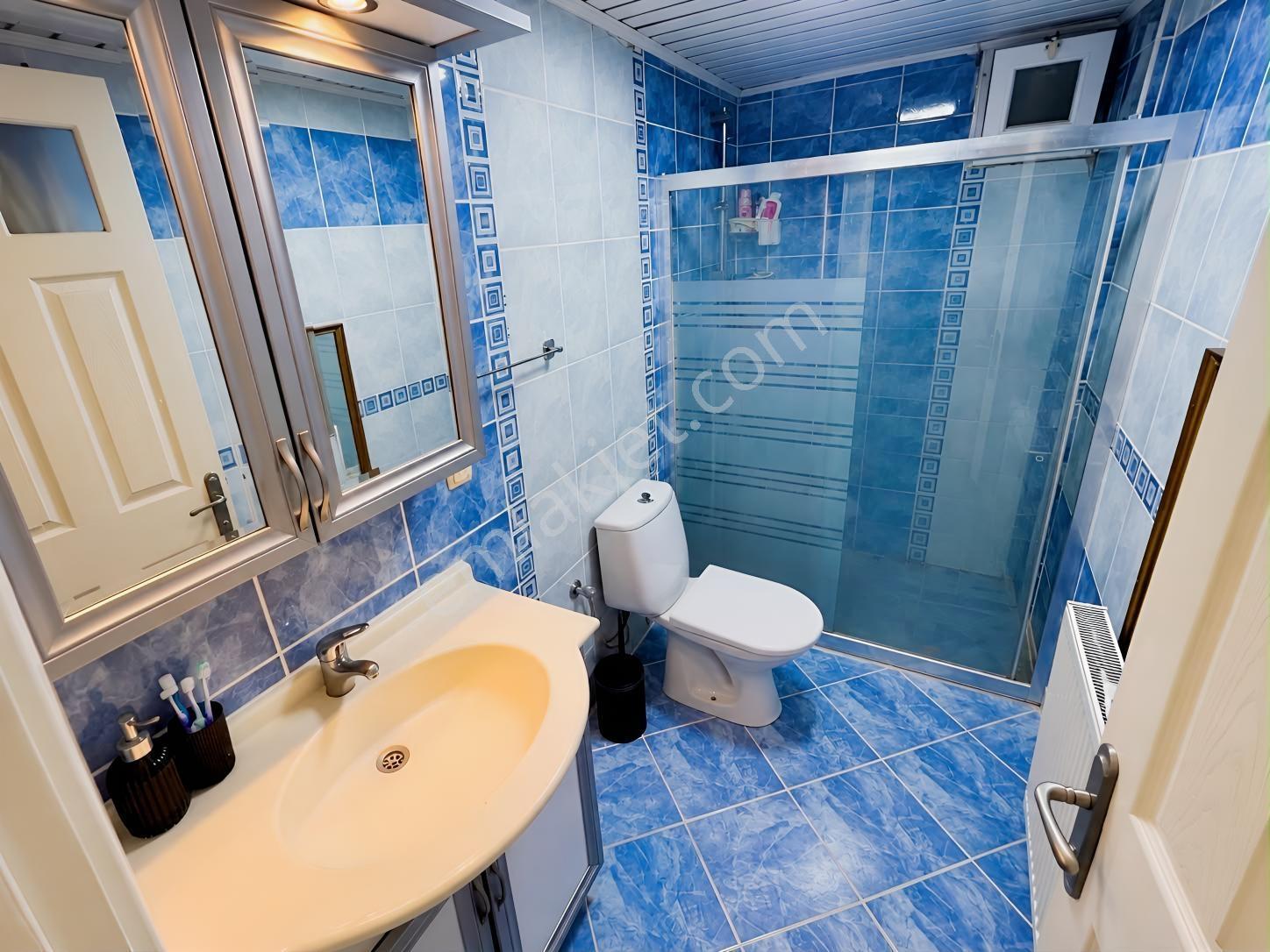 Saygınnergiz Team - Körfezköy Sitesi Deniz Manzaralı 3+1 Daire — fotoğraf 17