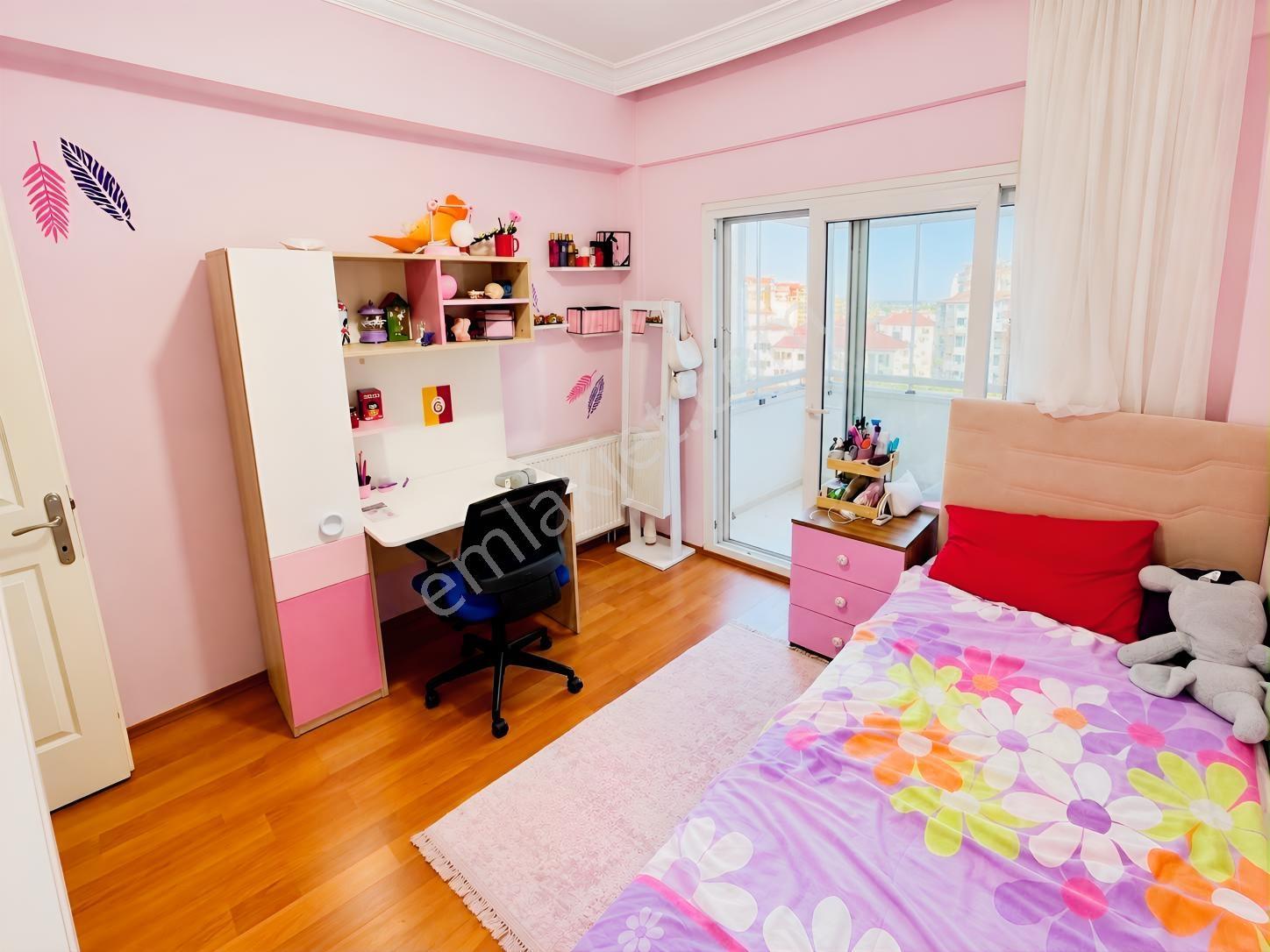 Saygınnergiz Team - Körfezköy Sitesi Deniz Manzaralı 3+1 Daire — fotoğraf 21