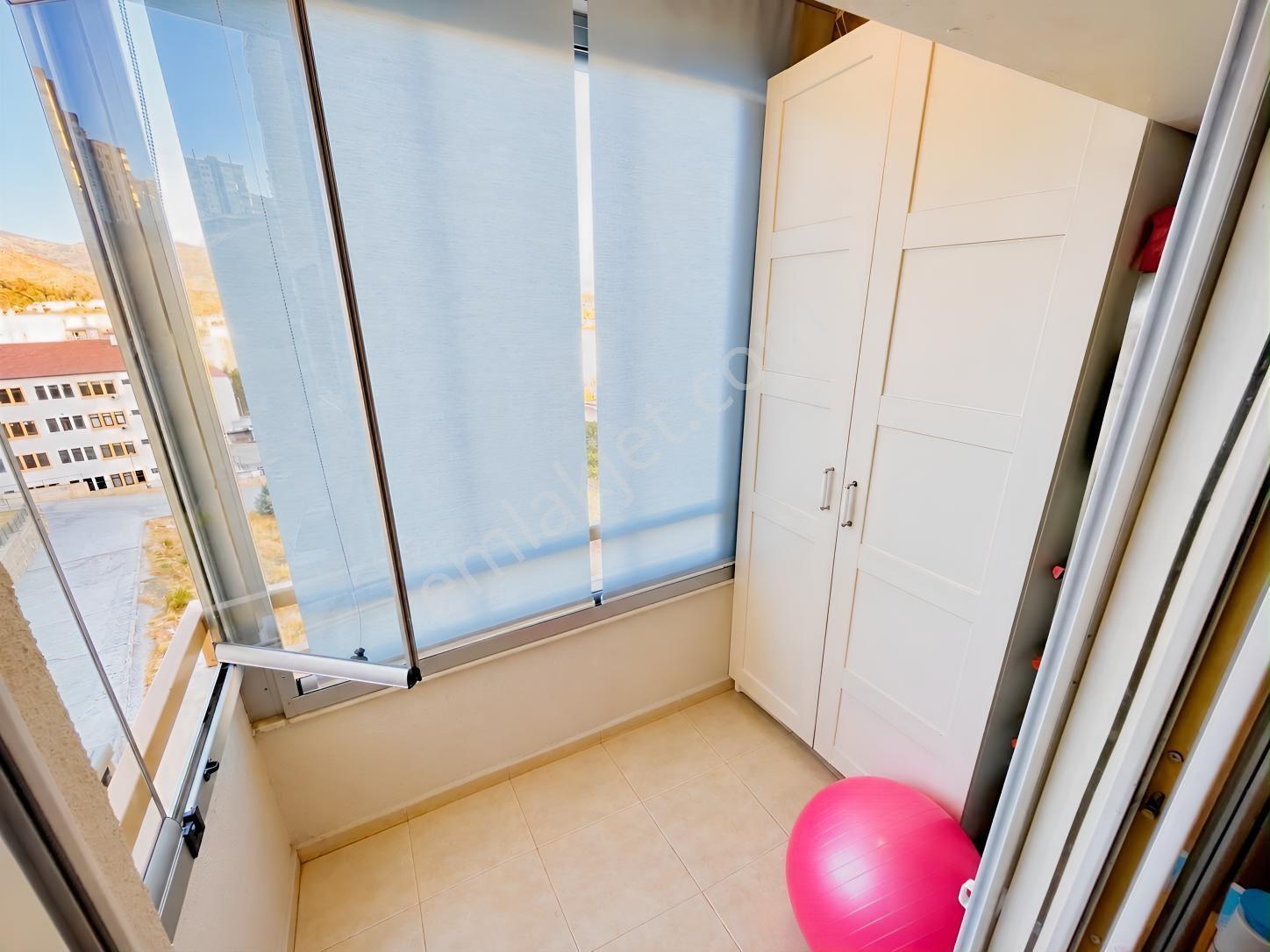 Saygınnergiz Team - Körfezköy Sitesi Deniz Manzaralı 3+1 Daire — fotoğraf 23