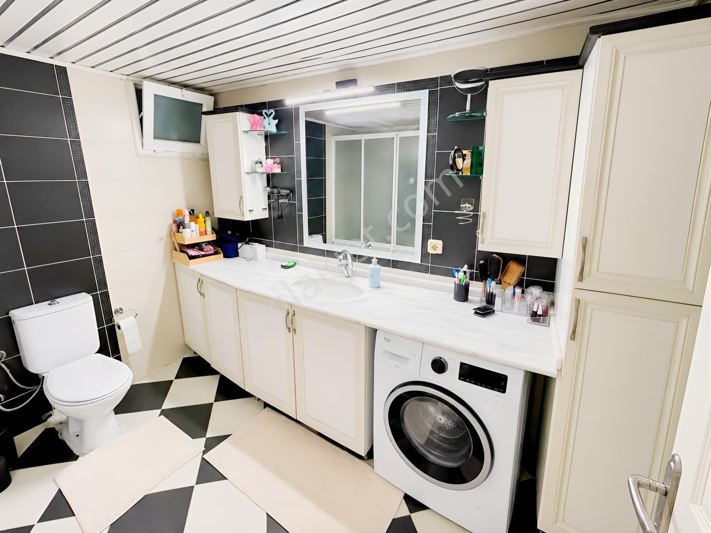 Saygınnergiz Team - Körfezköy Sitesi Deniz Manzaralı 3+1 Daire — fotoğraf 25