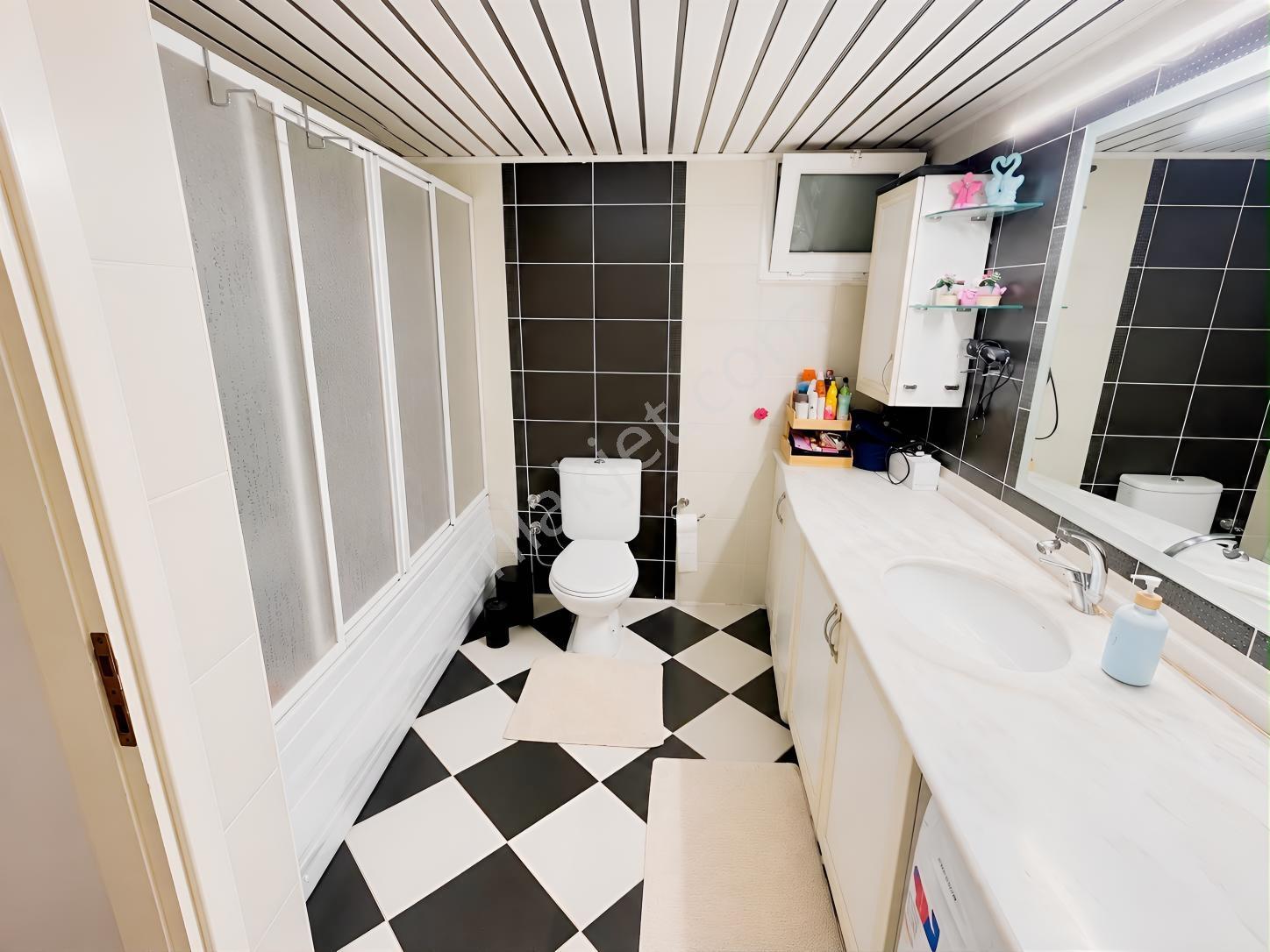 Saygınnergiz Team - Körfezköy Sitesi Deniz Manzaralı 3+1 Daire — fotoğraf 26