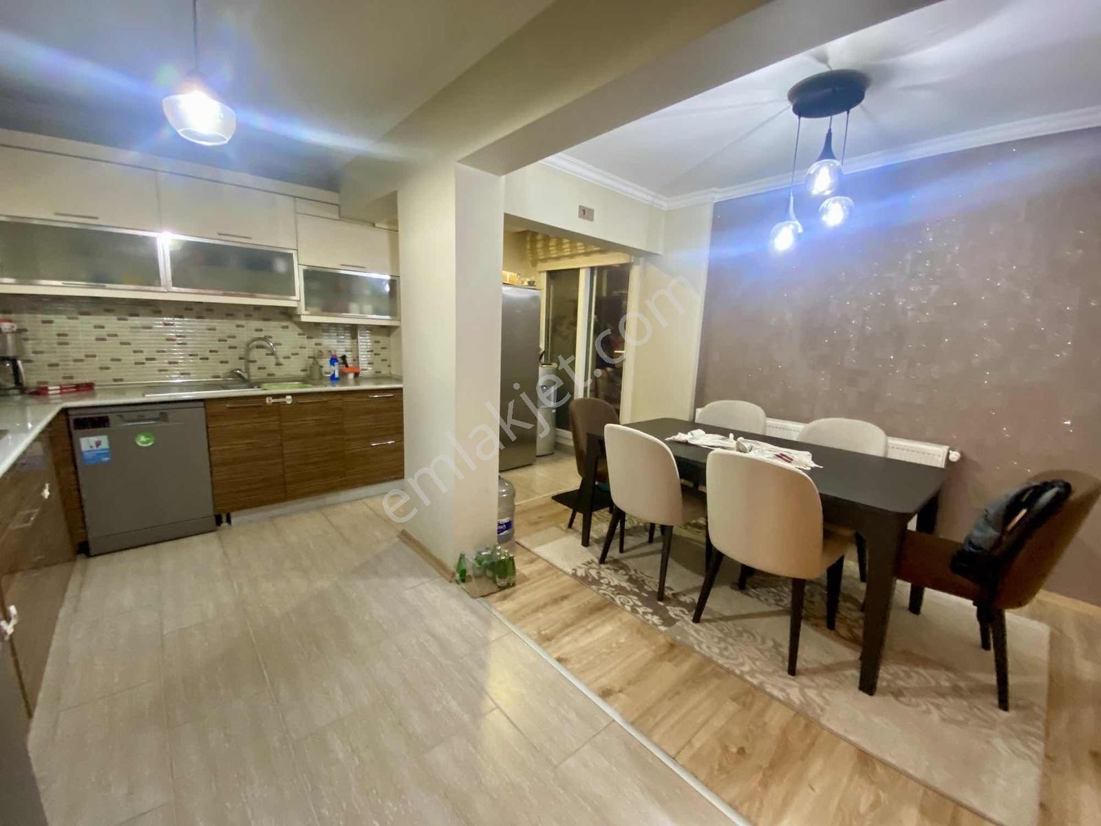 Saygınnergiz Team - Bahçelievler Bahçe Katı 3+1 Daire — fotoğraf 15
