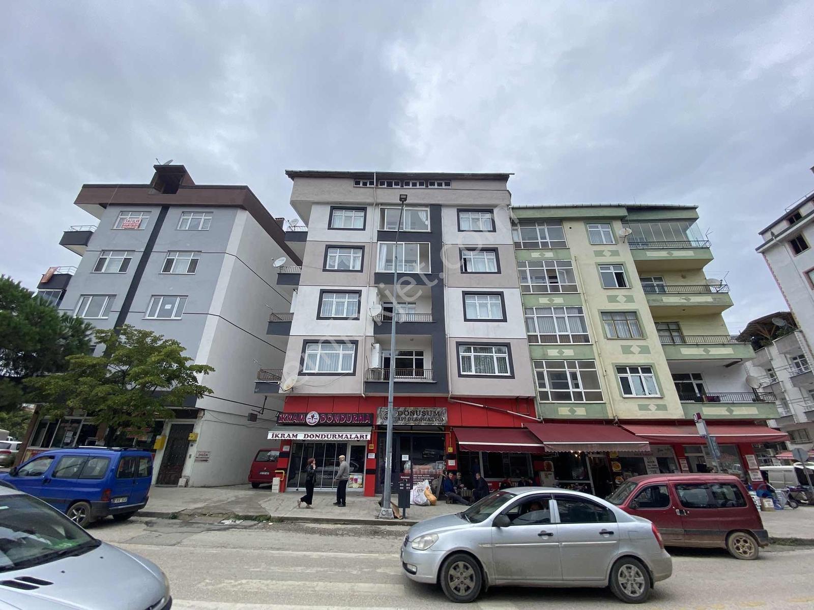 Revizyon'Dan Niksar Caddesinde Eminevim Fuzulev Uygun Fırsat!!