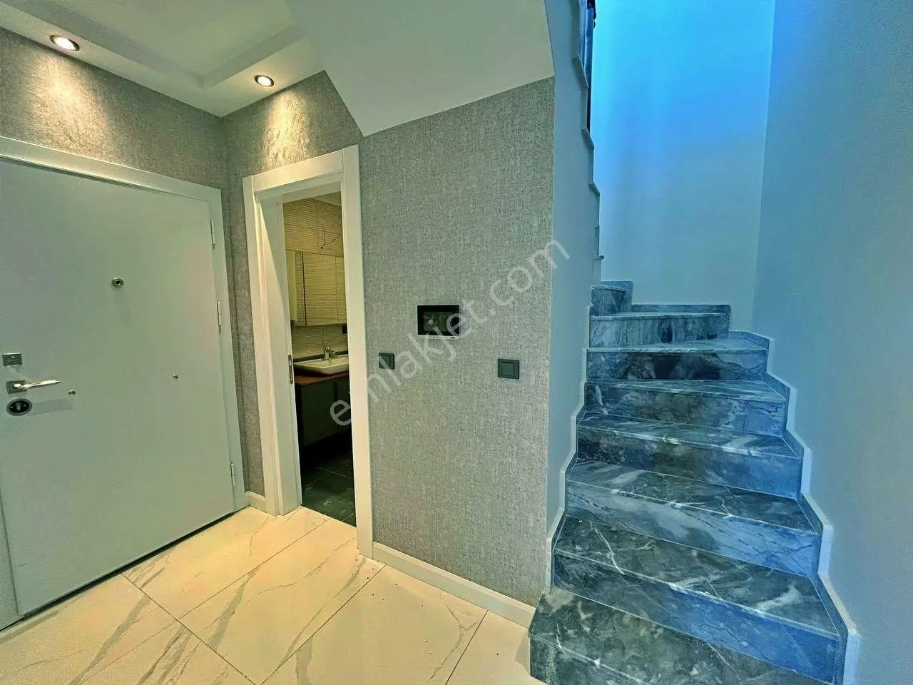 Uytun'dan Akçay-güre Arası Havuzlu Lüks Sitede 2+1 Dubleks Daire — fotoğraf 10