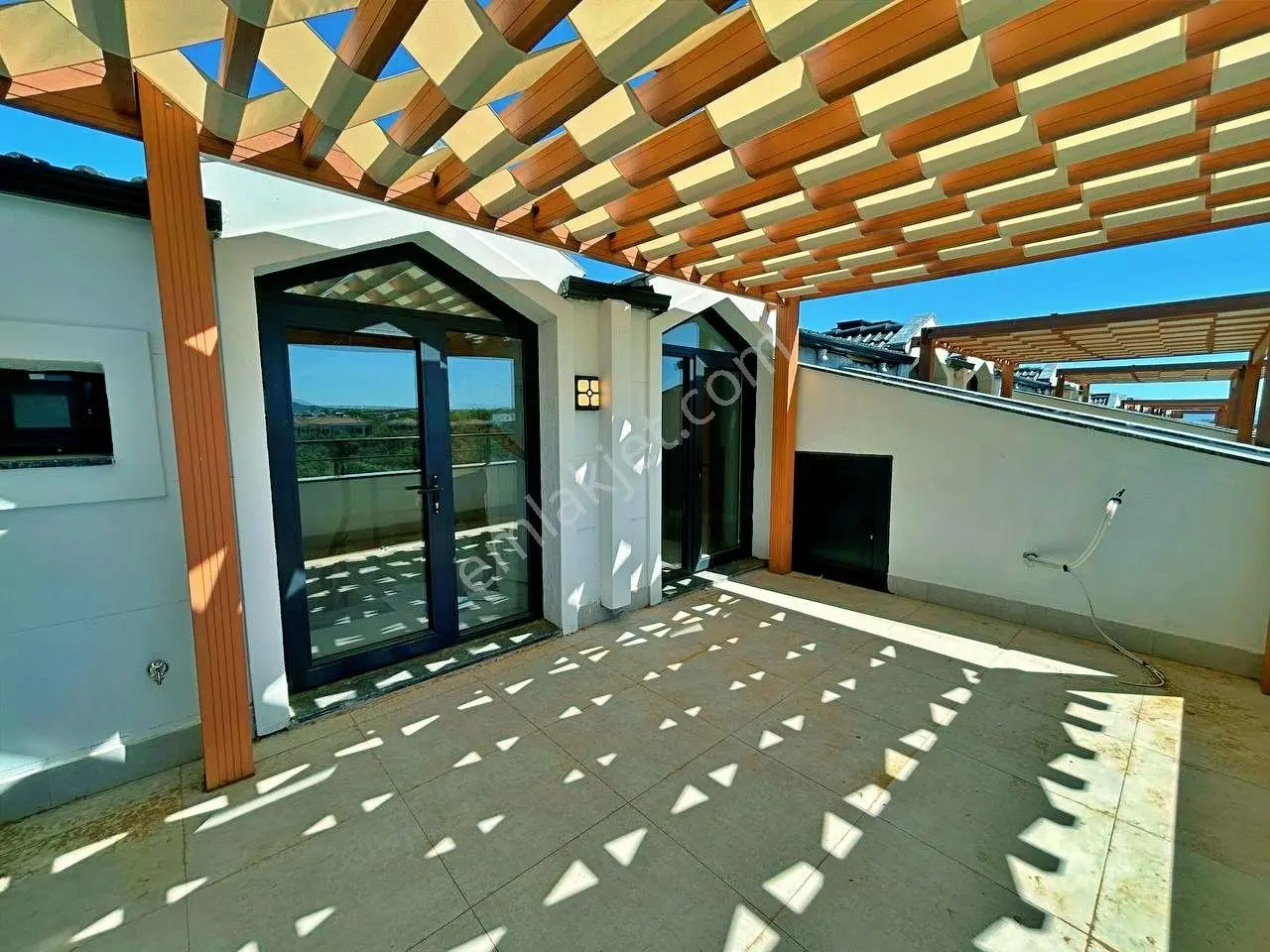 Uytun'dan Akçay-güre Arası Havuzlu Lüks Sitede 2+1 Dubleks Daire — fotoğraf 14