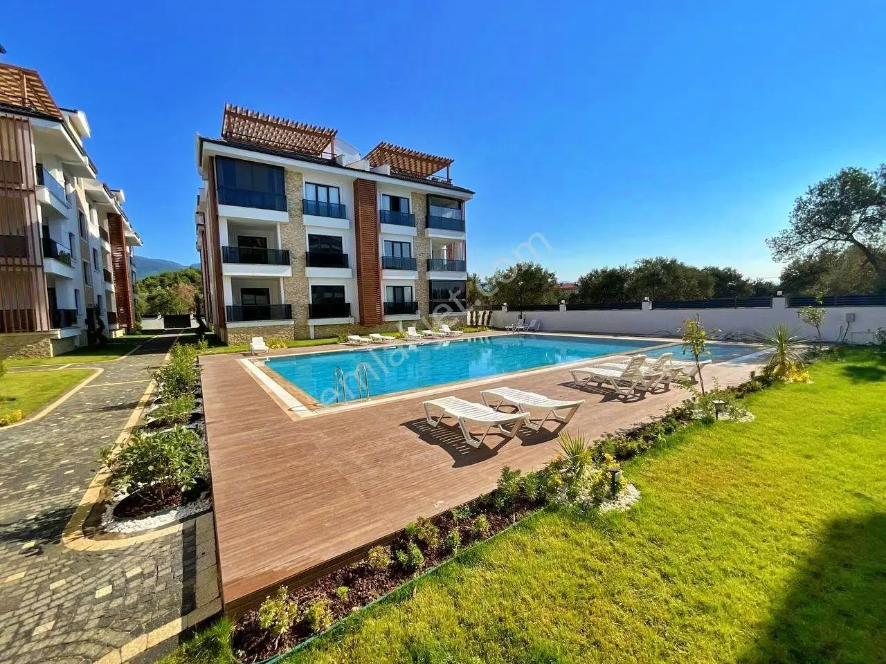 Uytun'dan Akçay-güre Arası Havuzlu Lüks Sitede 2+1 Dubleks Daire — fotoğraf 24