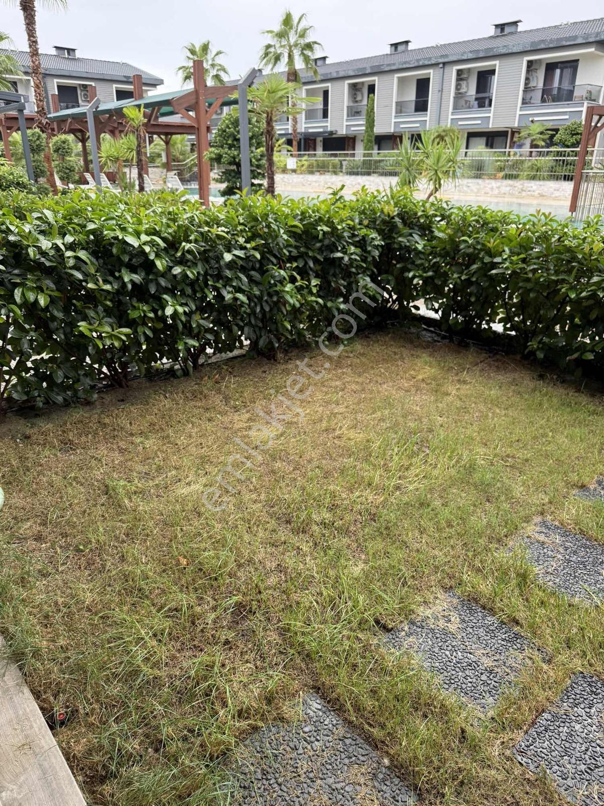 Side'da Site İçinde 2+1 Bahçe Katı Dubleks Daire — fotoğraf 13