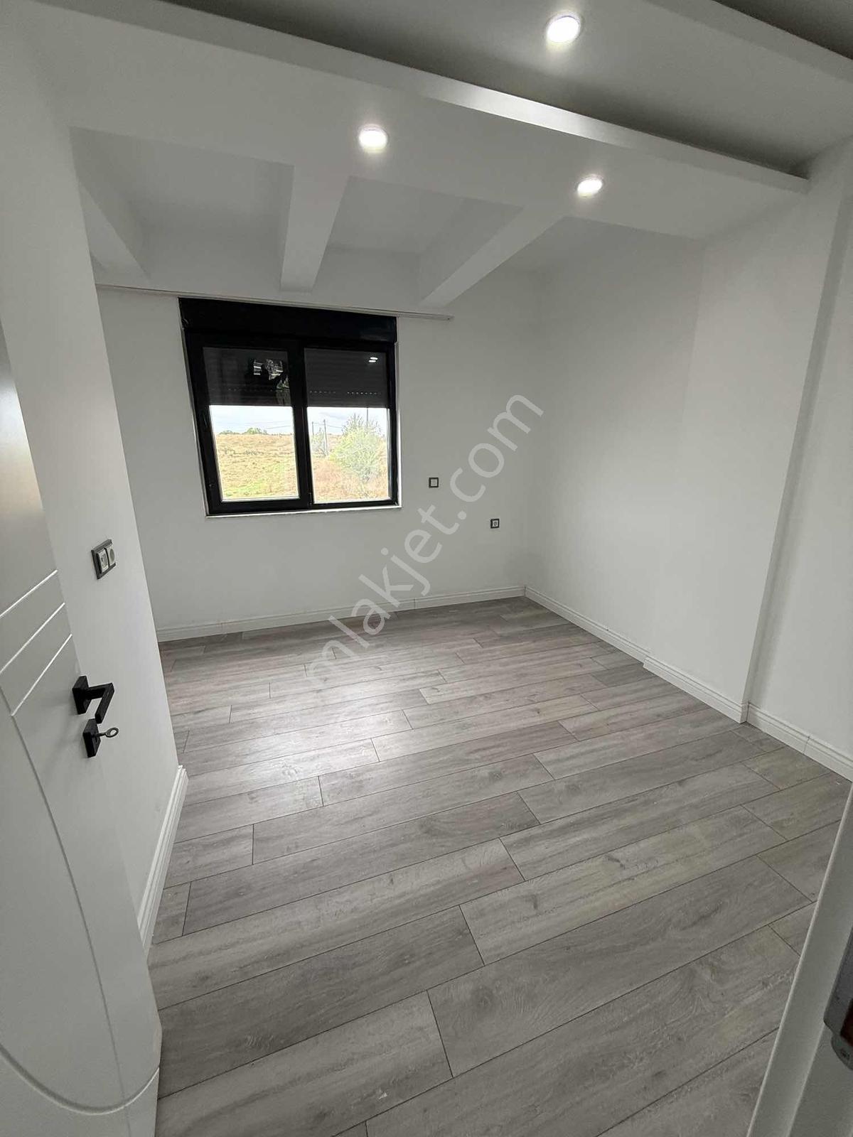 Side'da Site İçinde 2+1 Bahçe Katı Dubleks Daire — fotoğraf 22
