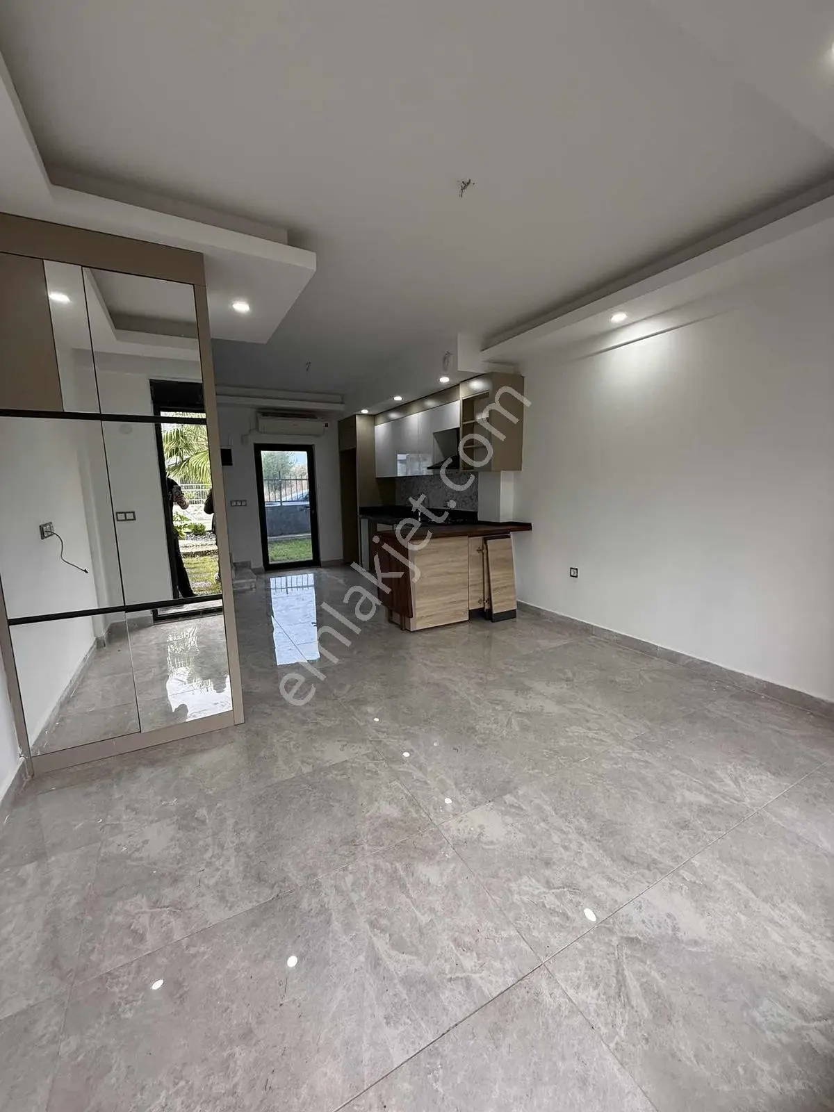 Side'da Site İçinde 2+1 Bahçe Katı Dubleks Daire — fotoğraf 28