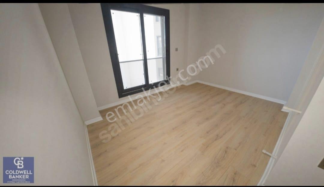 Menderes Coldwell Banker Poyraz'dan Gümüldür Merkezde 2+1 Daire — fotoğraf 16