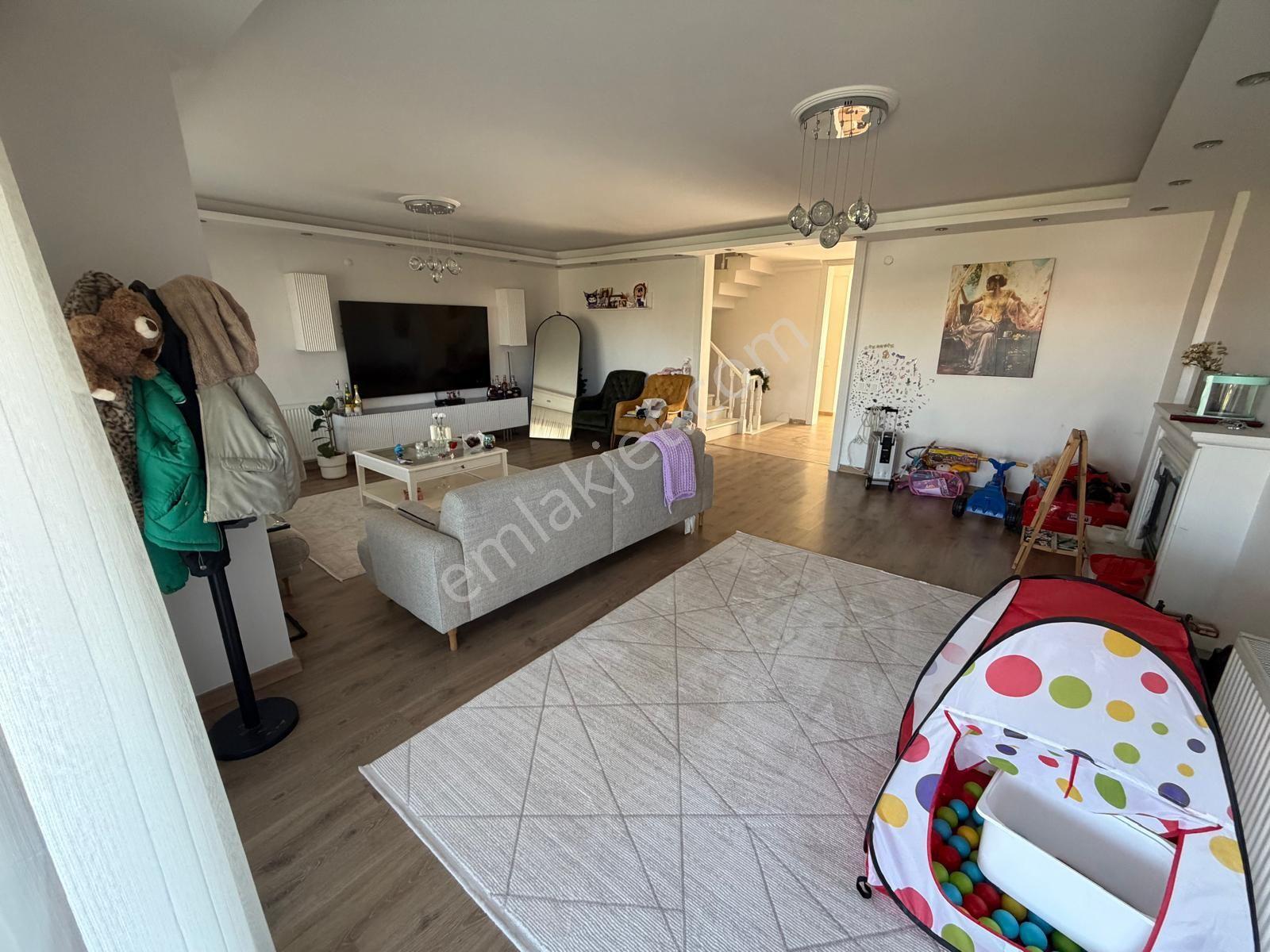 Bahçeşehir 2. Kısım Sezgin Villaları Sitesinde 7+2 Lüks Villa — fotoğraf 2