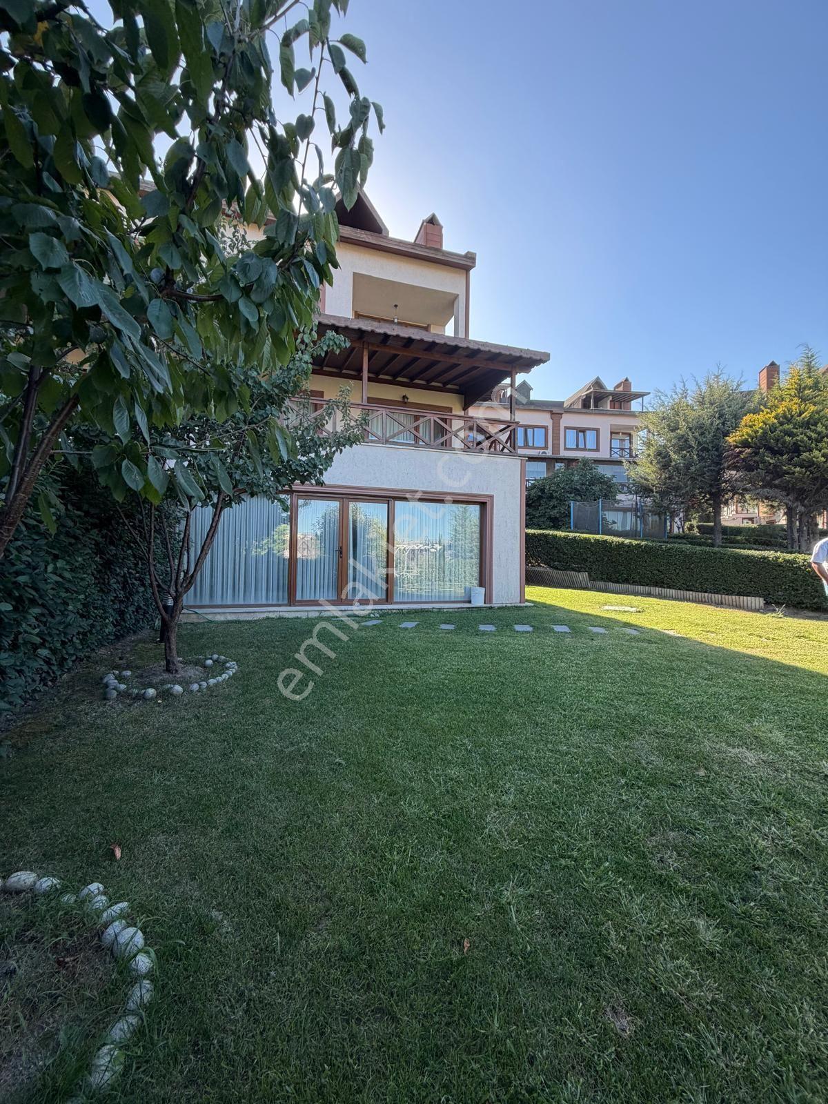 Bahçeşehir 2. Kısım Sezgin Villaları Sitesinde 7+2 Lüks Villa — fotoğraf 17