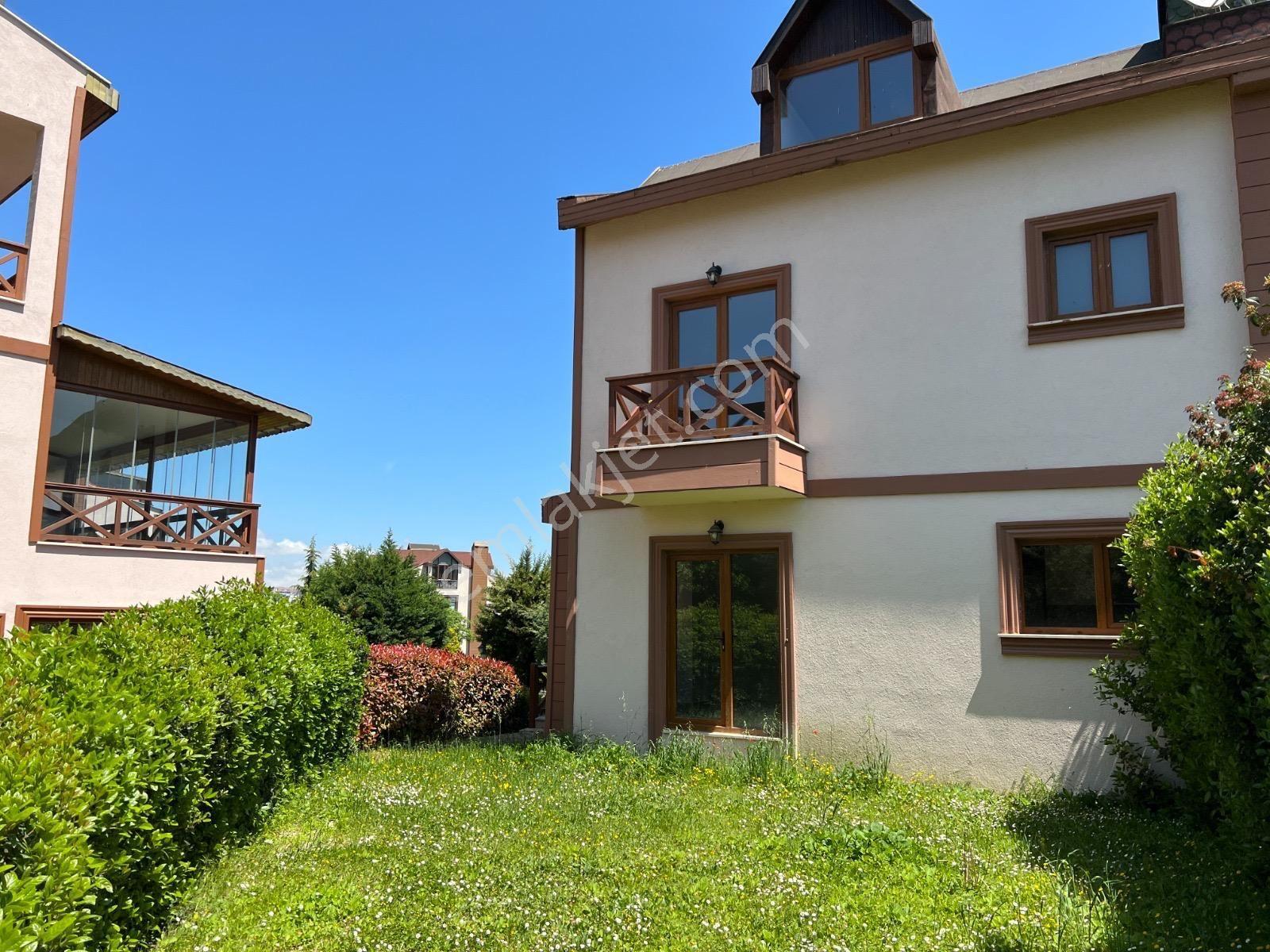 Bahçeşehir 2. Kısım Sezgin Villaları Sitesinde 7+2 Lüks Villa — fotoğraf 19