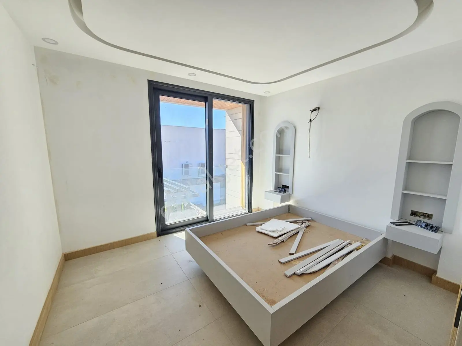 Konacık'ta Ana Yola Yakın 450 M2 İster Ofis İster Havuzlu Villa! — fotoğraf 15