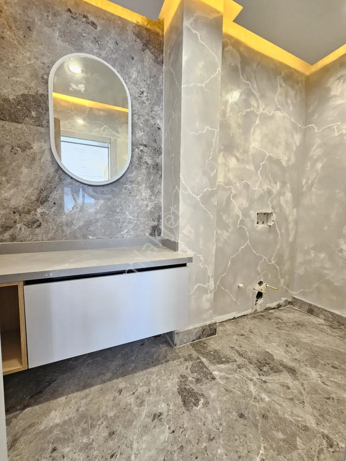 Konacık'ta Ana Yola Yakın 450 M2 İster Ofis İster Havuzlu Villa! — fotoğraf 25