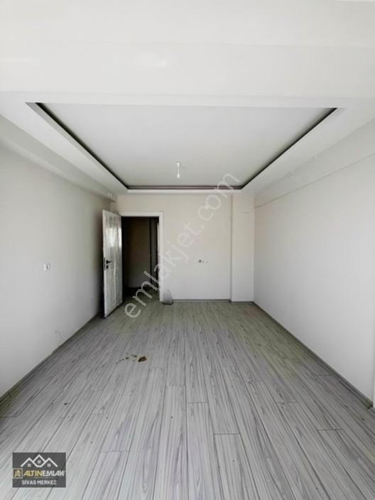 Altın Emlak'tan Gazi Lisesi Civarı 4+1 Lüks Satılık Daire — fotoğraf 4