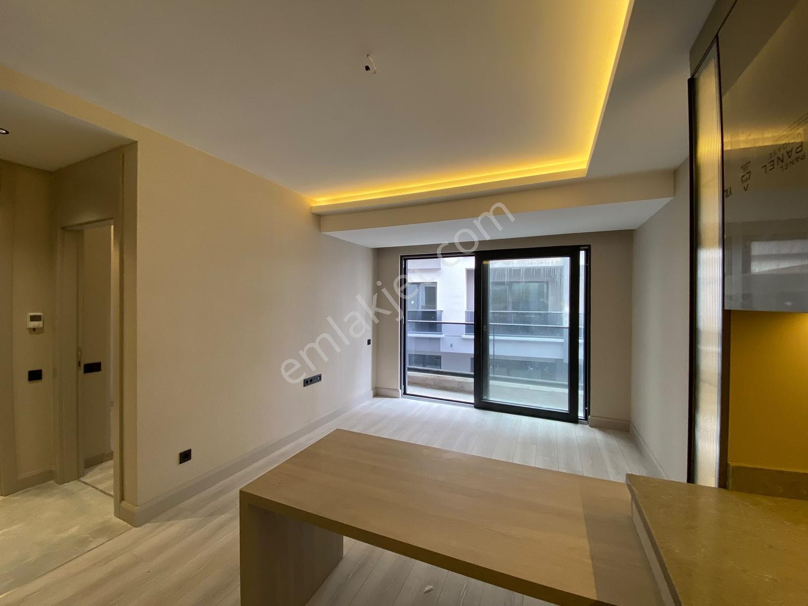 Öveçler Lizbon Cad.menekşe Yapı Botanik Sitesinde Satılık 1+1 — fotoğraf 3