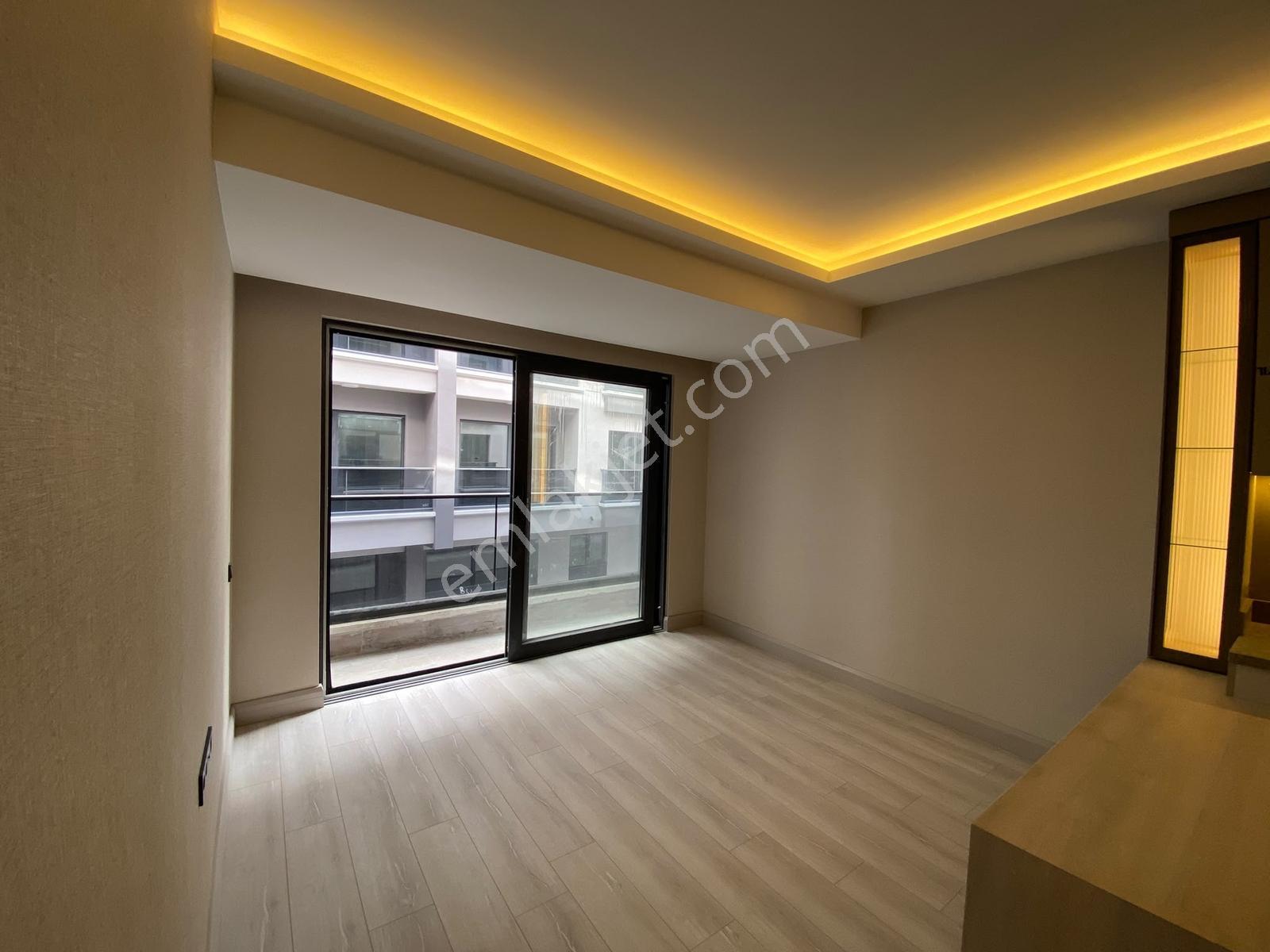 Öveçler Lizbon Cad.menekşe Yapı Botanik Sitesinde Satılık 1+1 — fotoğraf 4