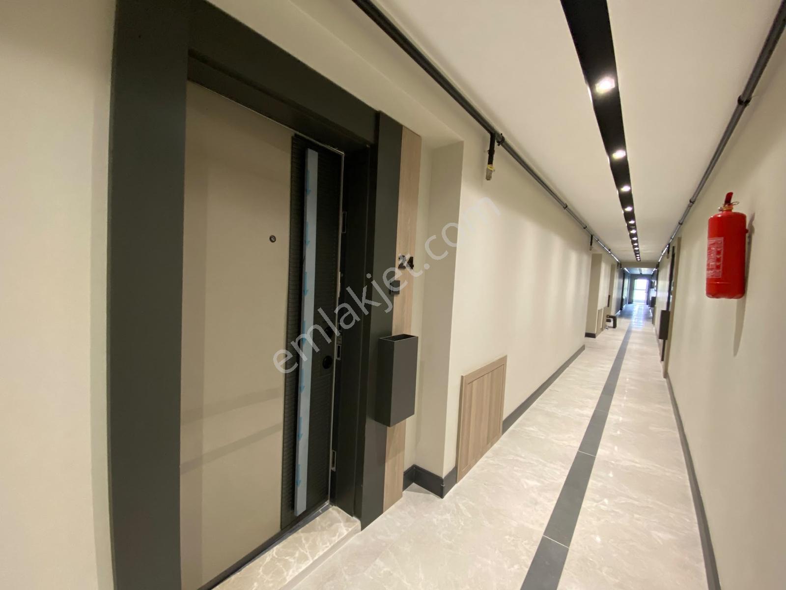 Öveçler Lizbon Cad.menekşe Yapı Botanik Sitesinde Satılık 1+1 — fotoğraf 19